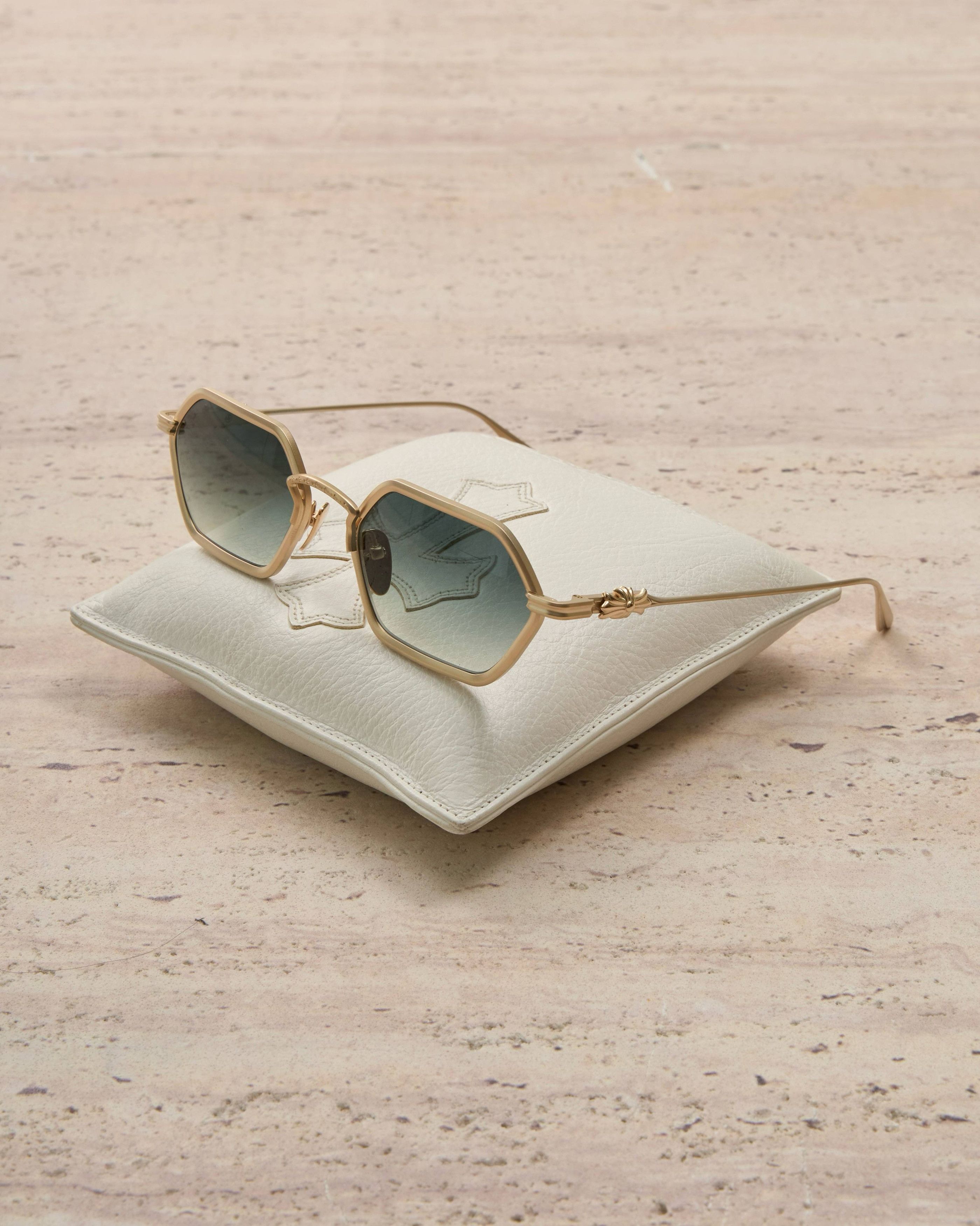Chrome Hearts CHROME HEARTS DATASS MATTE GOLD PLATED Size ONE SIZE - 1 Thumbnail