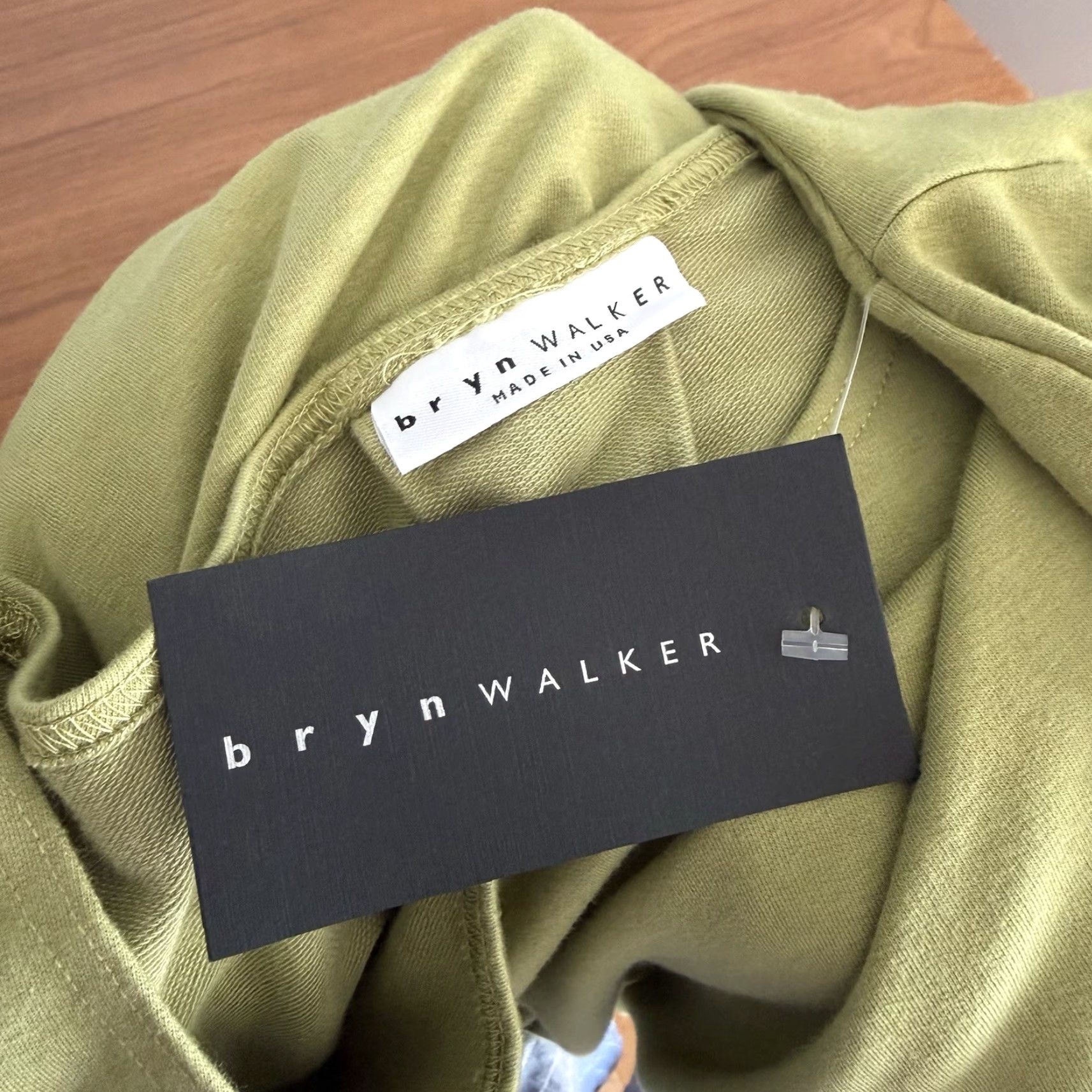 Vintage BRYN WALKER Tunic Dress Hi-low Bamboo French Terry Lime Green S Bell Sleeve Round Neck 3/4 Sleeve Womens 66% Bamboo 28% Organic Cotton 6% Spandex Size S / US 4 / IT 40 - 6 Thumbnail