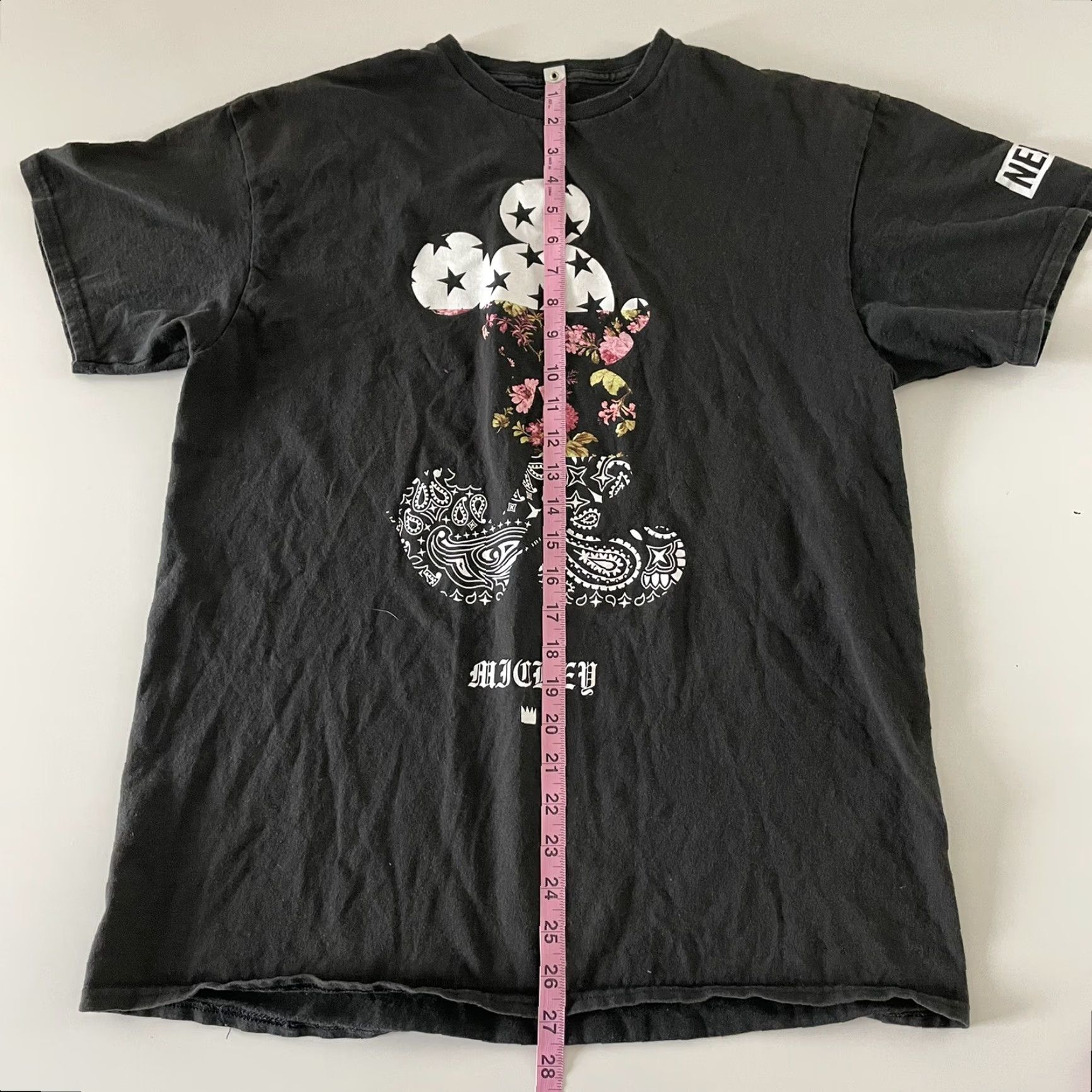 Disney Disney Neff Mickey Short Sleeve T Shirt Men's L Black 100% Cotton Size US L / EU 52-54 / 3 - 4 Thumbnail
