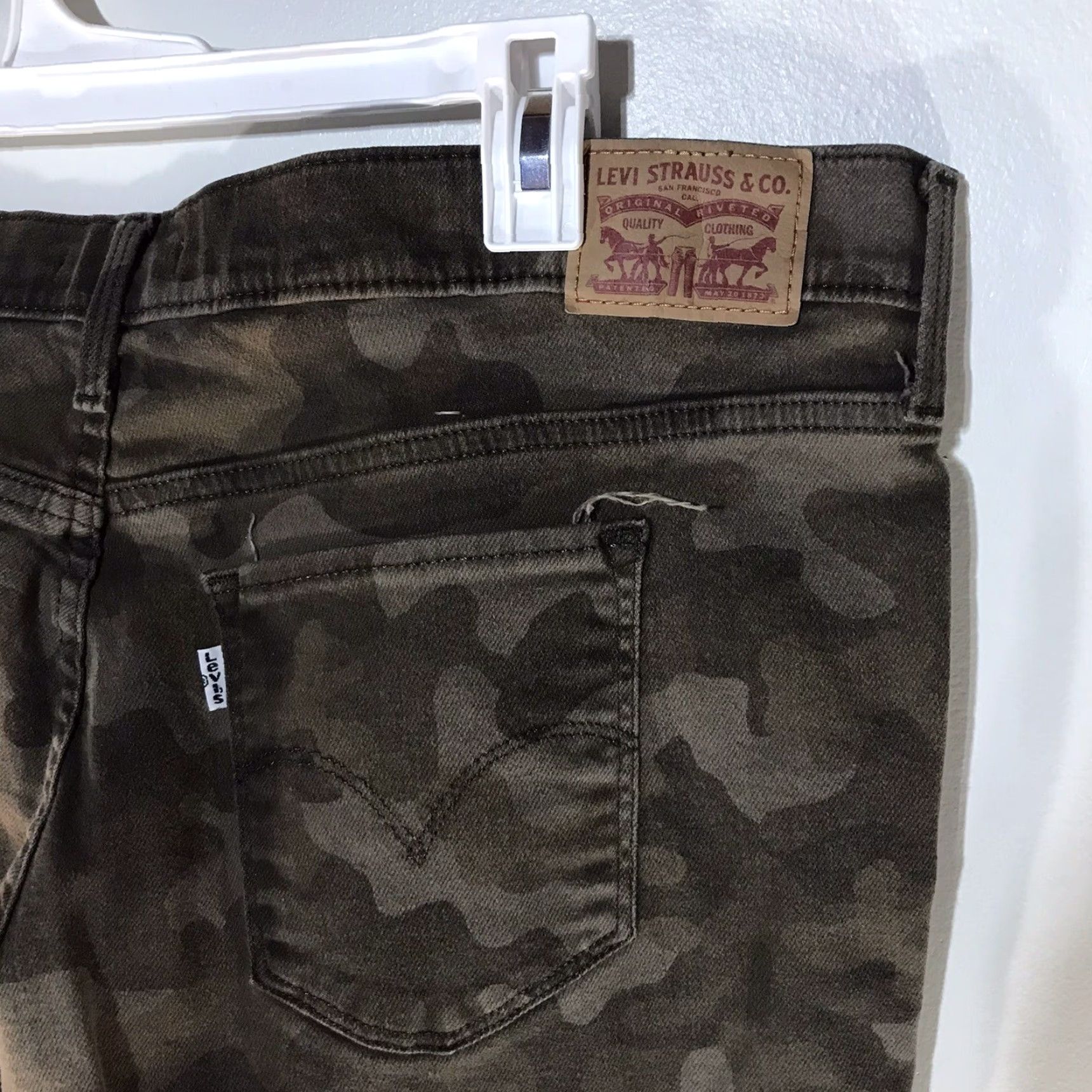 Levi's Levi's Camo 311 Shaping Skinny Jeans Plus Size 18W Multicolor Womens Size 40" / US 18 - 3 Thumbnail