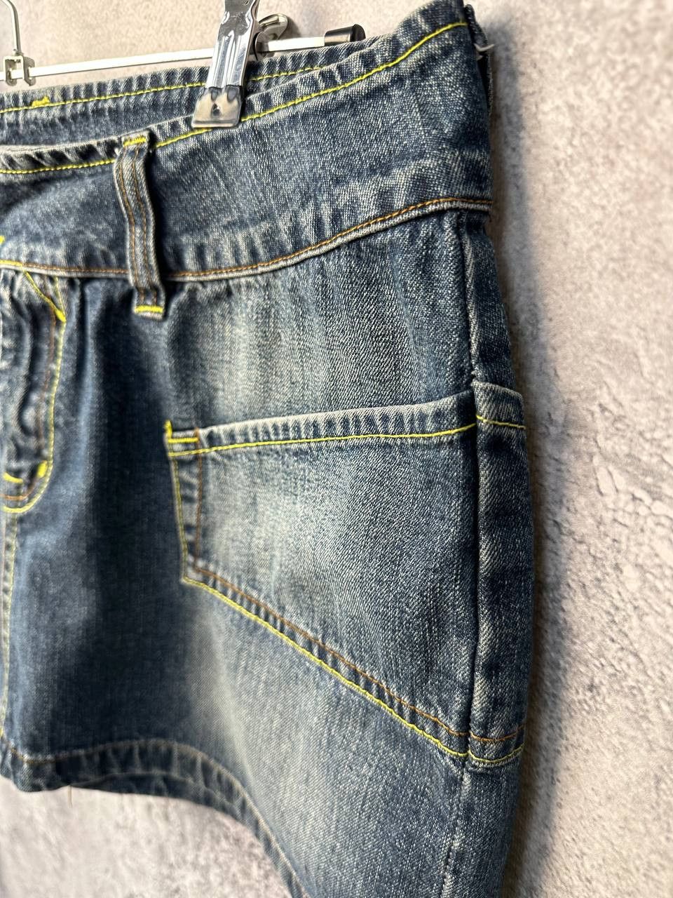 Vintage × Von Dutch Von Dutch Denim Mini Skirt Vintage Made in USA Size 32" / US 10 / IT 46 - 7 Thumbnail