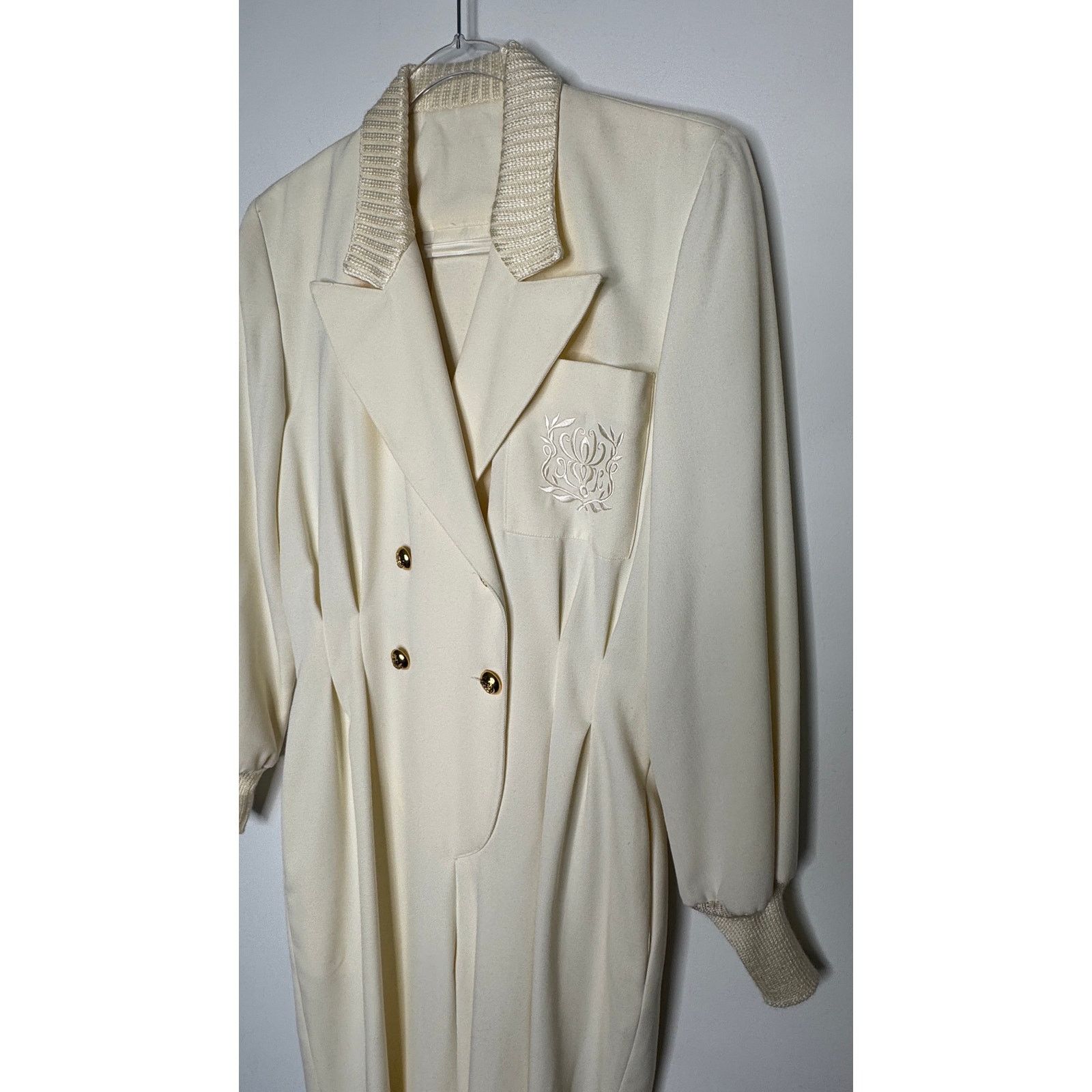 Vintage 1980s Ivory Crest Tuxedo Jumpsuit Gold Button Power Suit S Size 28" / US 6 / IT 42 - 17 Thumbnail