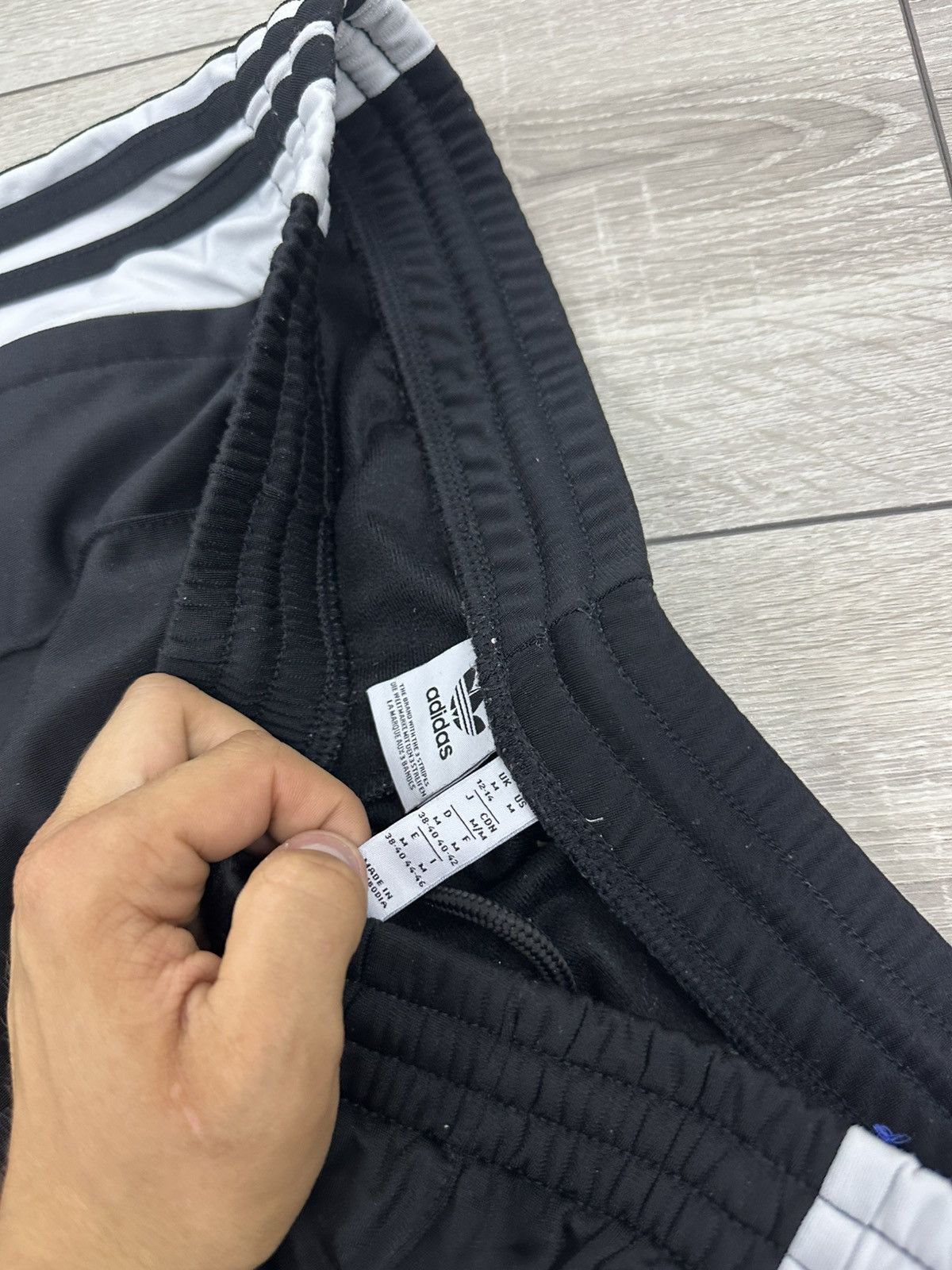 Adidas Adidas Adibreak Baggy Stripped Sweatpants Size US 32 / EU 48 - 4 Thumbnail
