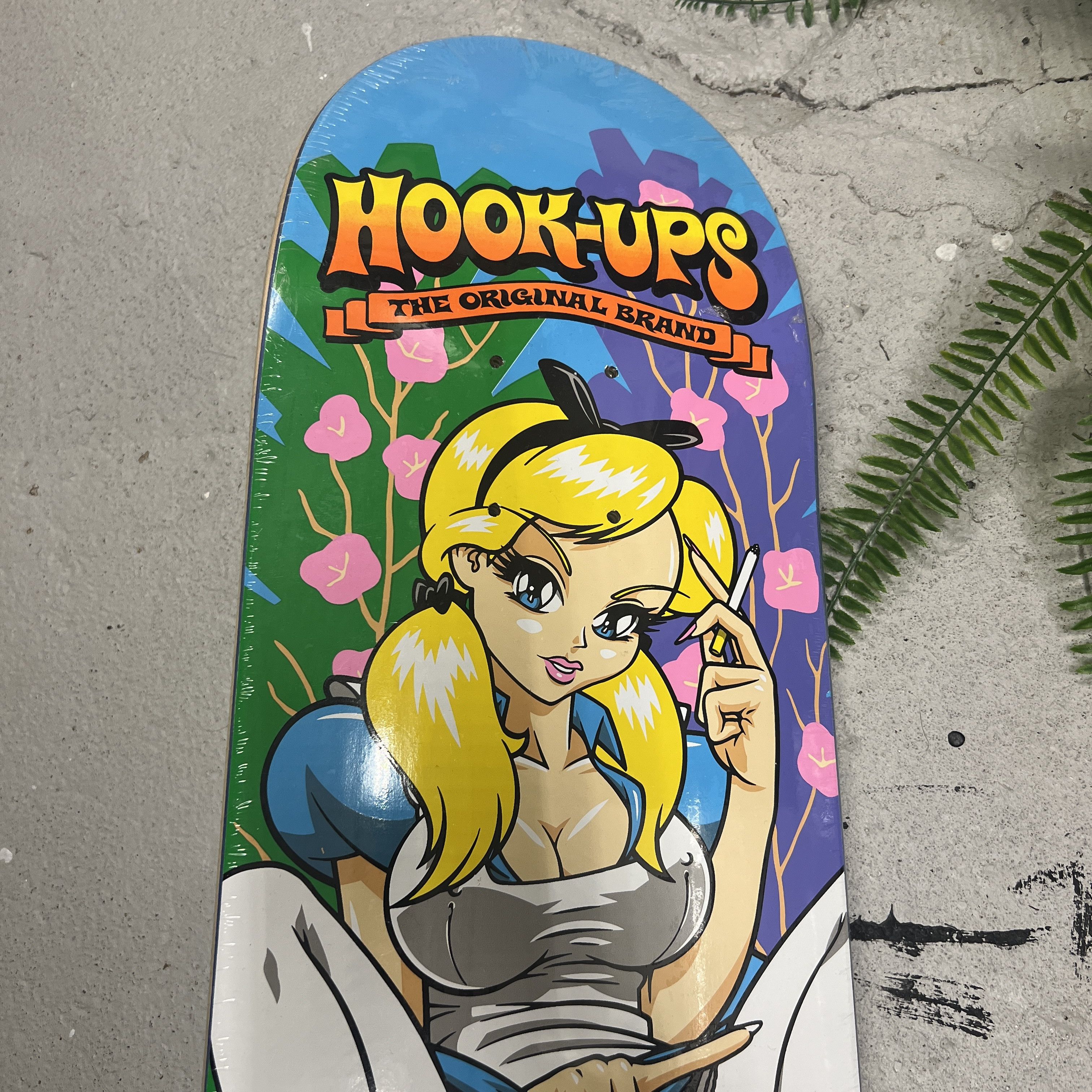 Hook-Ups Hook-Ups Alice in Wonderland Drink Me Skateboard Size ONE SIZE - 2 Thumbnail