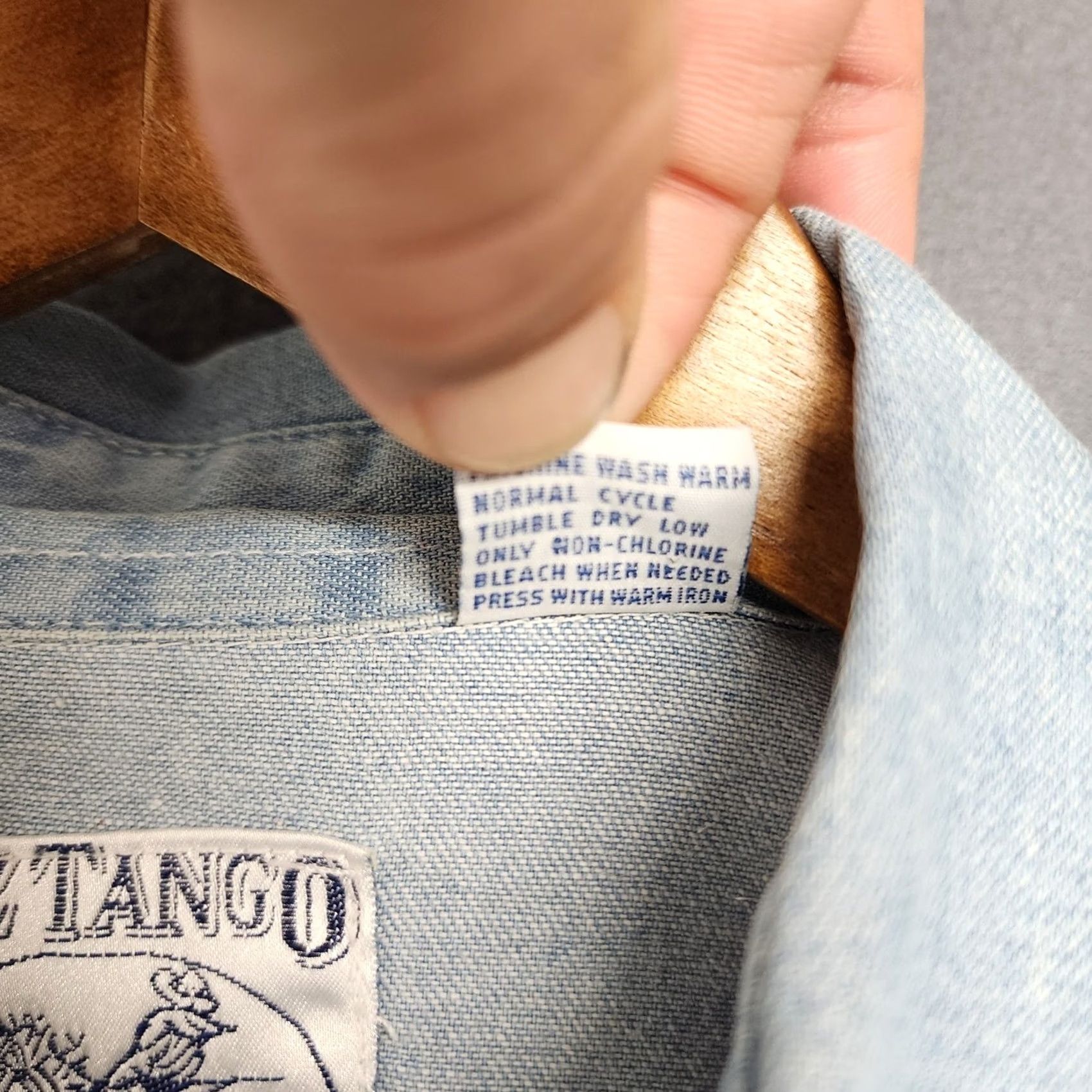 Vintage Biz Tango Blues Denim Shirt Mens Medium Western Pearl Snap Pockets Cowboy Size US M / EU 48-50 / 2 - 7 Thumbnail
