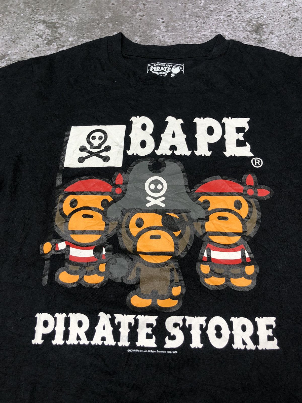 BAPE PIRATSTORE TEE