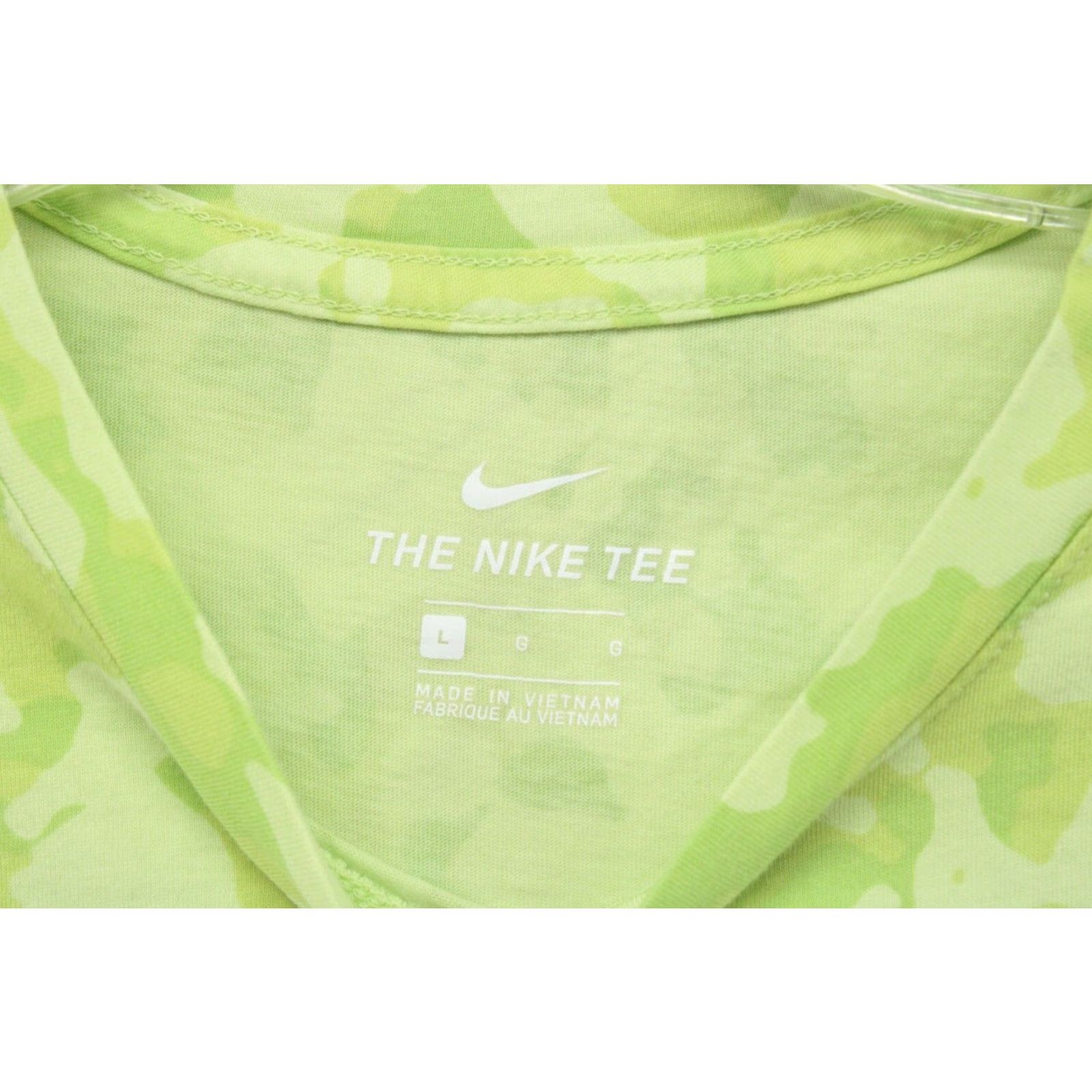 Nike Nike Sportswear T-Shirt Mens Large Short Sleeve Crew Neck Lime Green Camo Cotton Size US L / EU 52-54 / 3 - 4 Thumbnail