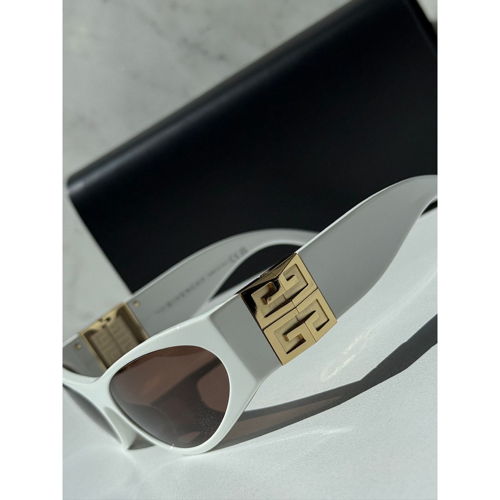 Givenchy NEW Givenchy GV40055I Mask White Sunglasses $870 Size ONE SIZE - 3 Thumbnail