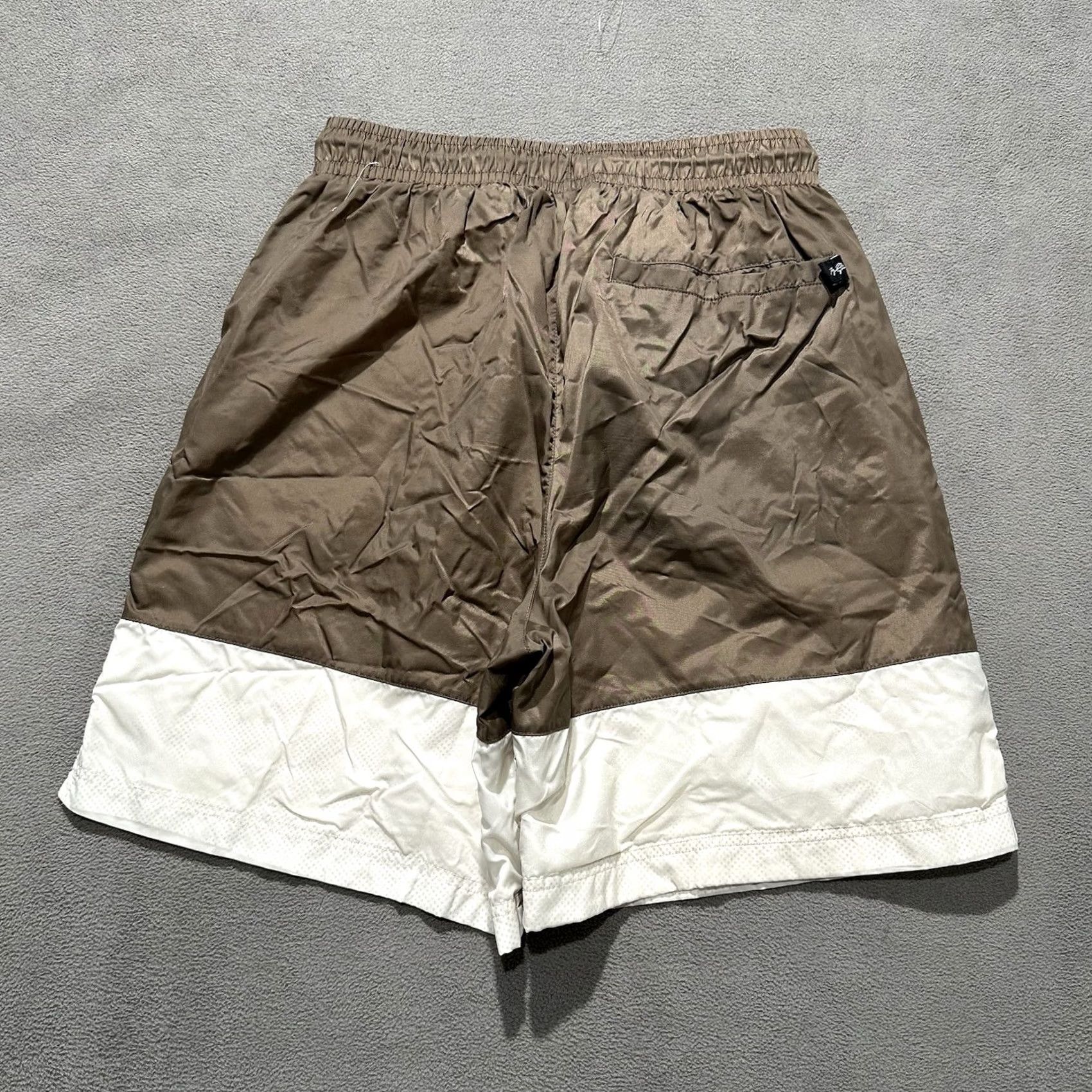 Nike Nike Jordan Essential Woven Shorts Mens Small Brown White GymDV7660-274 GUC Size US 29 - 2 Thumbnail