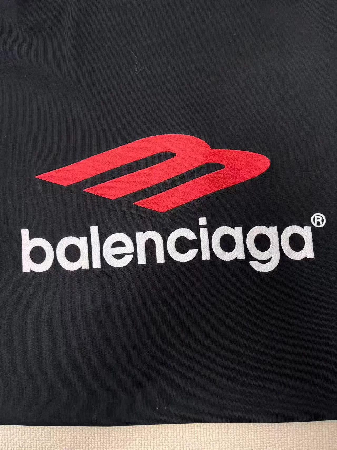 Balenciaga Balenciaga crew neck short-sleeved T-shirt with duct tape Size US M / EU 48-50 / 2 - 3 Thumbnail