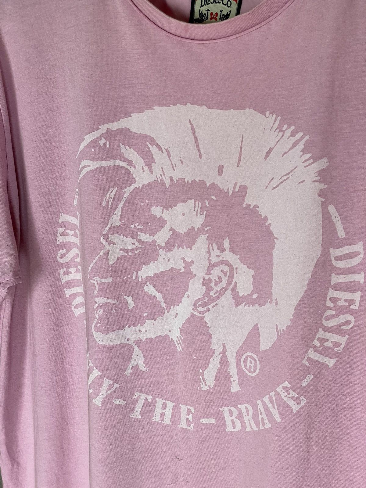 Diesel × Vintage 💎 Vintage Diesel Denim Division Logo Graphic Pink T-shirt Size XL / US 12-14 / IT 48-50 - 8 Thumbnail