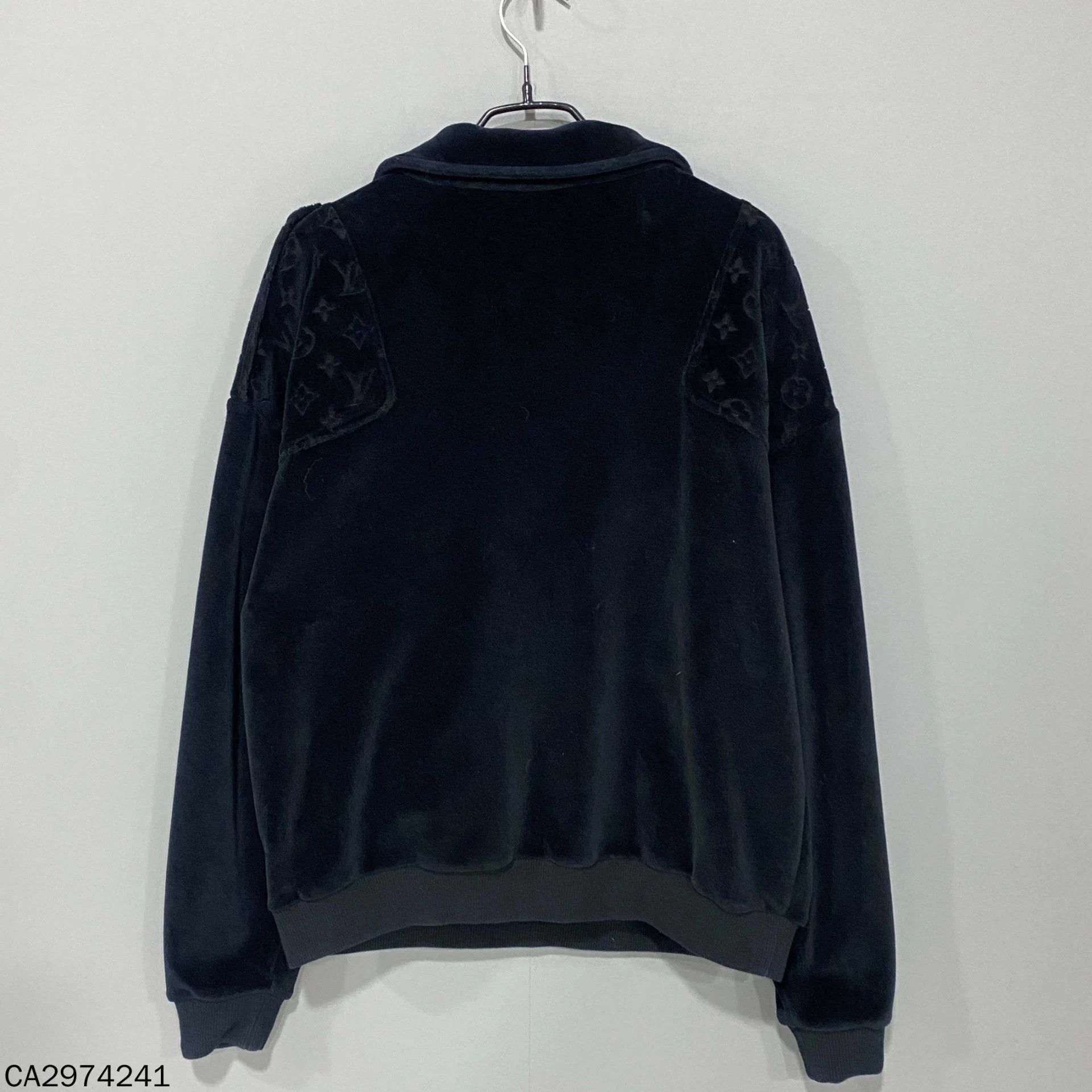 Louis Vuitton LV velvet embossed logo stand collar jacket XS Size XS / US 0-2 / IT 36-38 - 3 Thumbnail