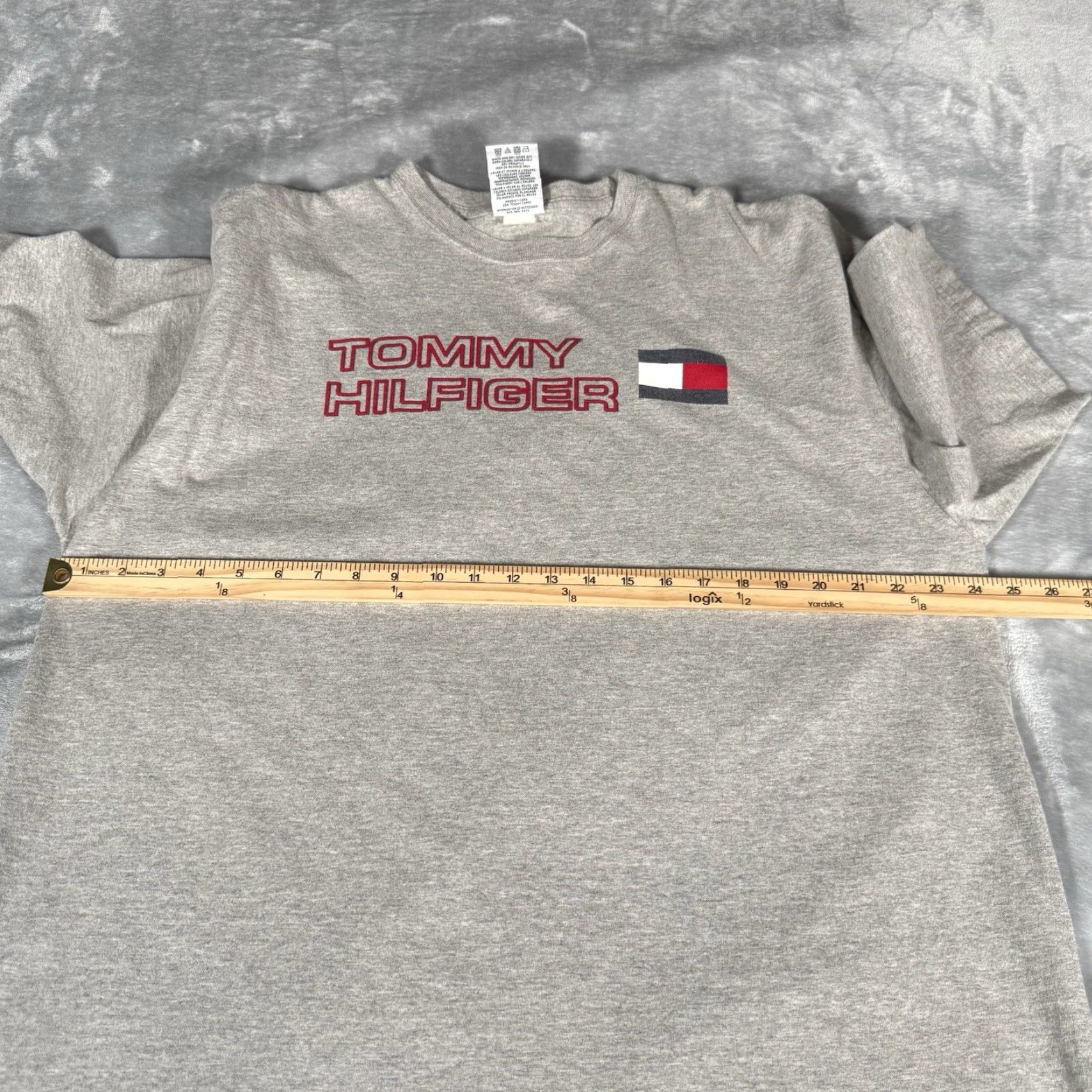 Tommy Hilfiger VINTAGE Tommy Hilfiger Flag T Shirt Mens 2XL Gray Hip Hop Y2K Graphic Print Crew Neck Short Sleeve Shirt Mens Size US XXL / EU 58 / 5 - 5 Thumbnail