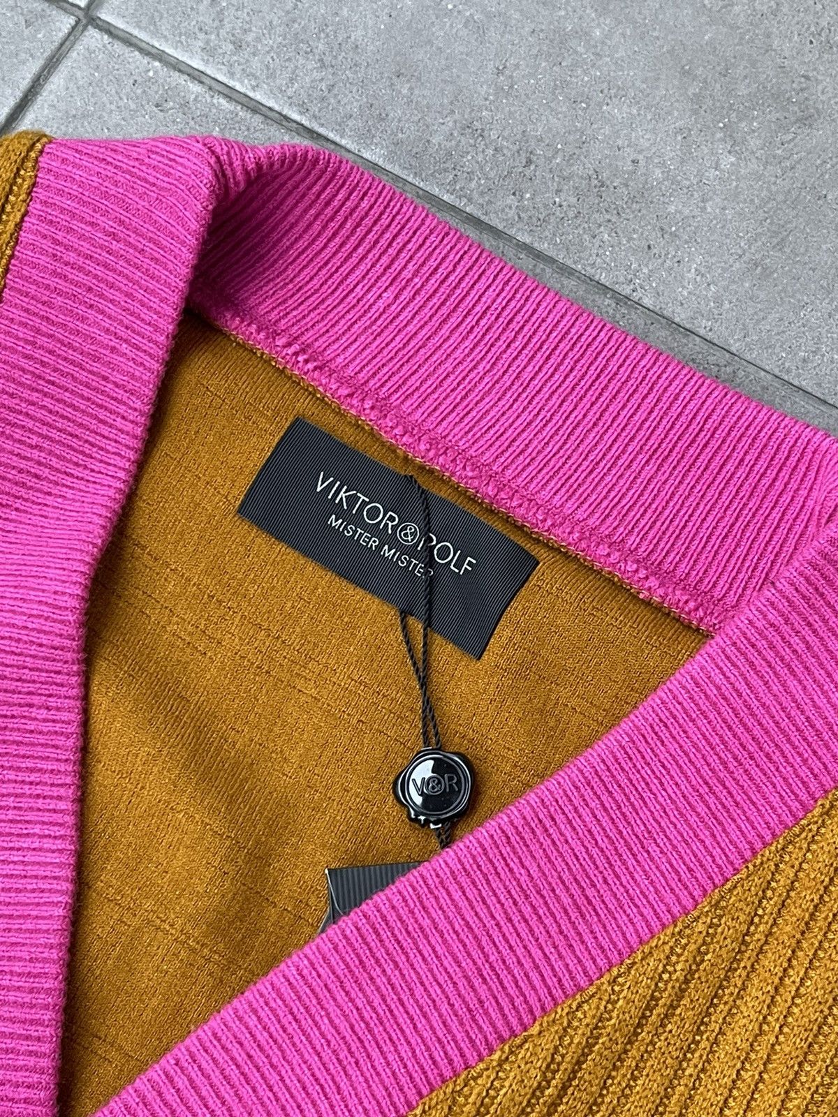 Viktor & Rolf !DS! FW22 Viktor & Rolf Logo Pink Brown Wool Cardigan Size US XL / EU 56 / 4 - 16 Thumbnail