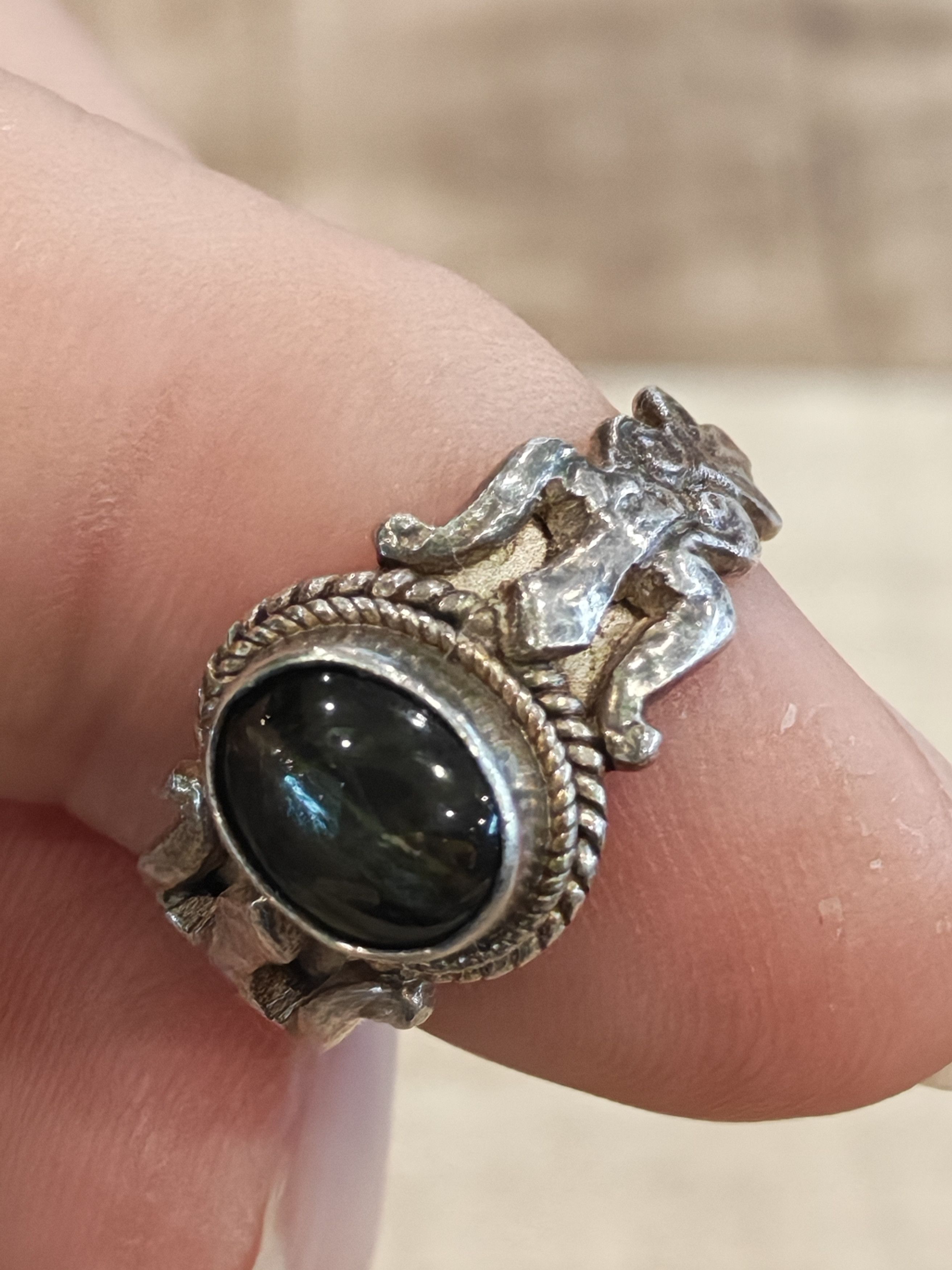 Vintage VINTAGE RING BLACK ONYX STERLING SILVER SIZE 20MM VINTAGE Size ONE SIZE - 4 Thumbnail