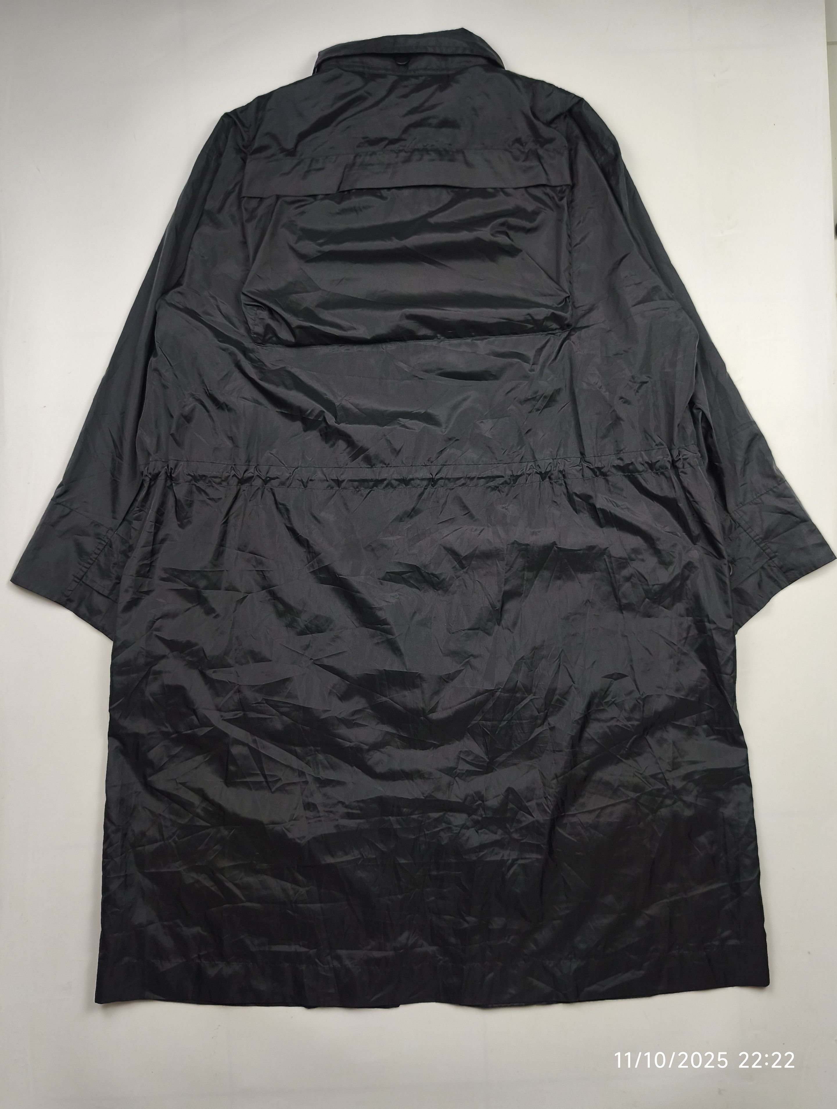 Issey Miyake Issey miyake - windcoat - oversized packable raincoat Size US XS / EU 42 / 0 - 2 Thumbnail
