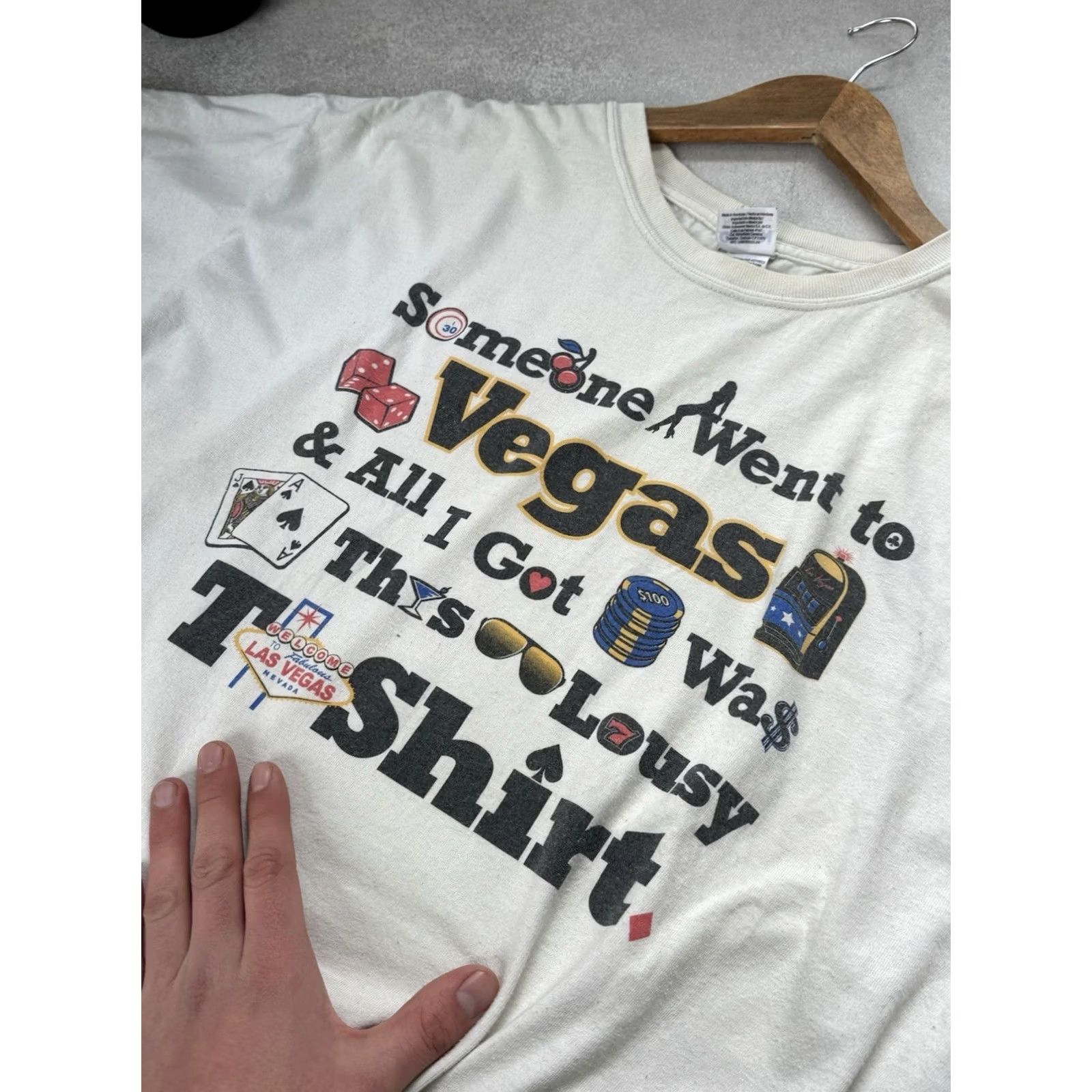 Gildan VINTAGE Gildan Las Vegas Casino White T Shirt Size Xl Men 00s Size US XL / EU 56 / 4 - 4 Thumbnail