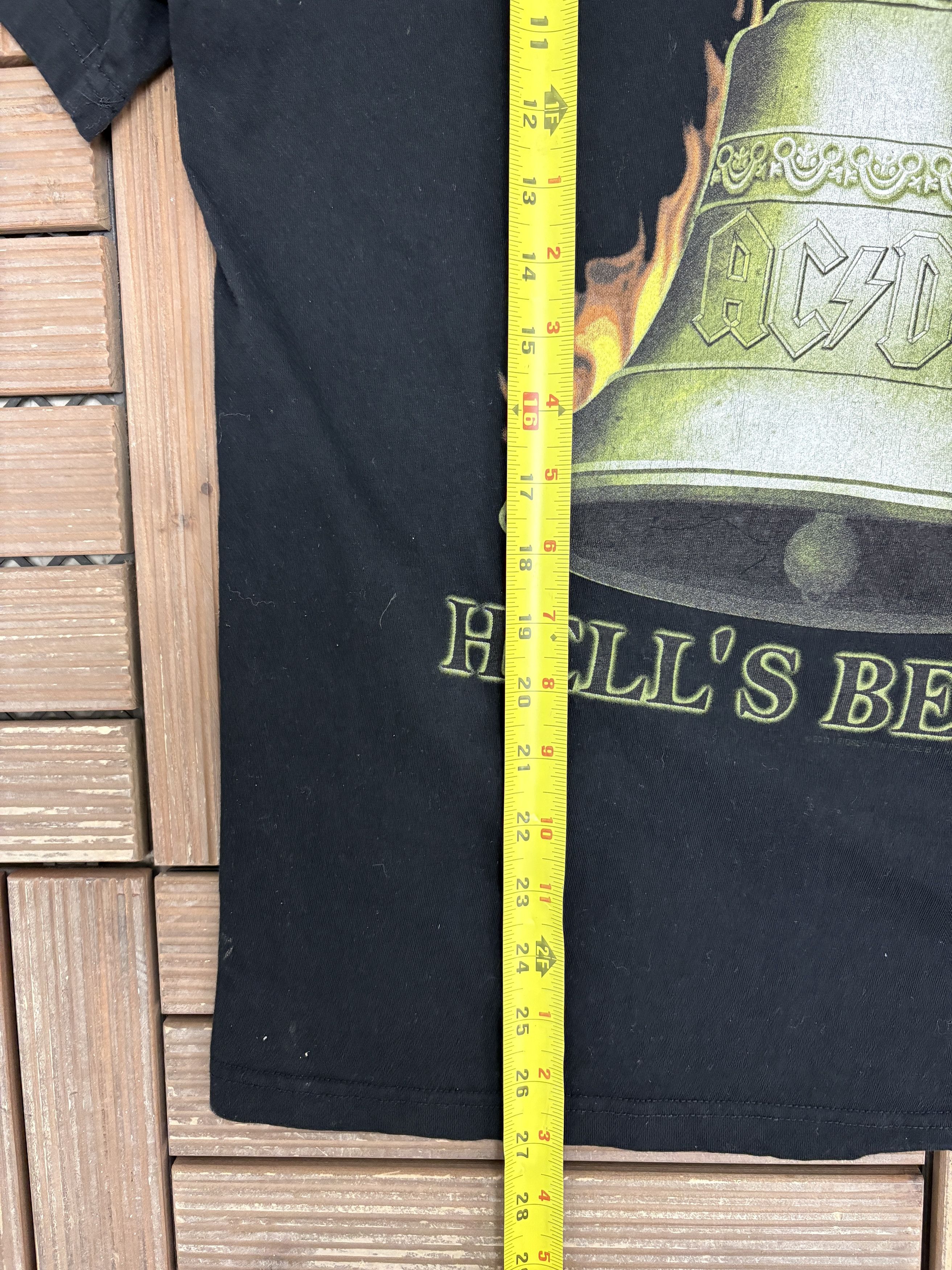 Vintage AC/DC Hell's Bells Vintage Black T-Shirt Tee Size US L / EU 52-54 / 3 - 8 Thumbnail