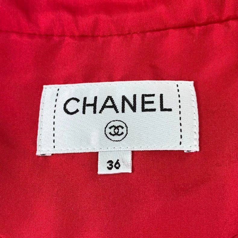 Chanel ChanelRed pearl buckled cotton braided tweed shorts 2503-Ne Size 24" / US 00 / IT 34 - 5 Thumbnail