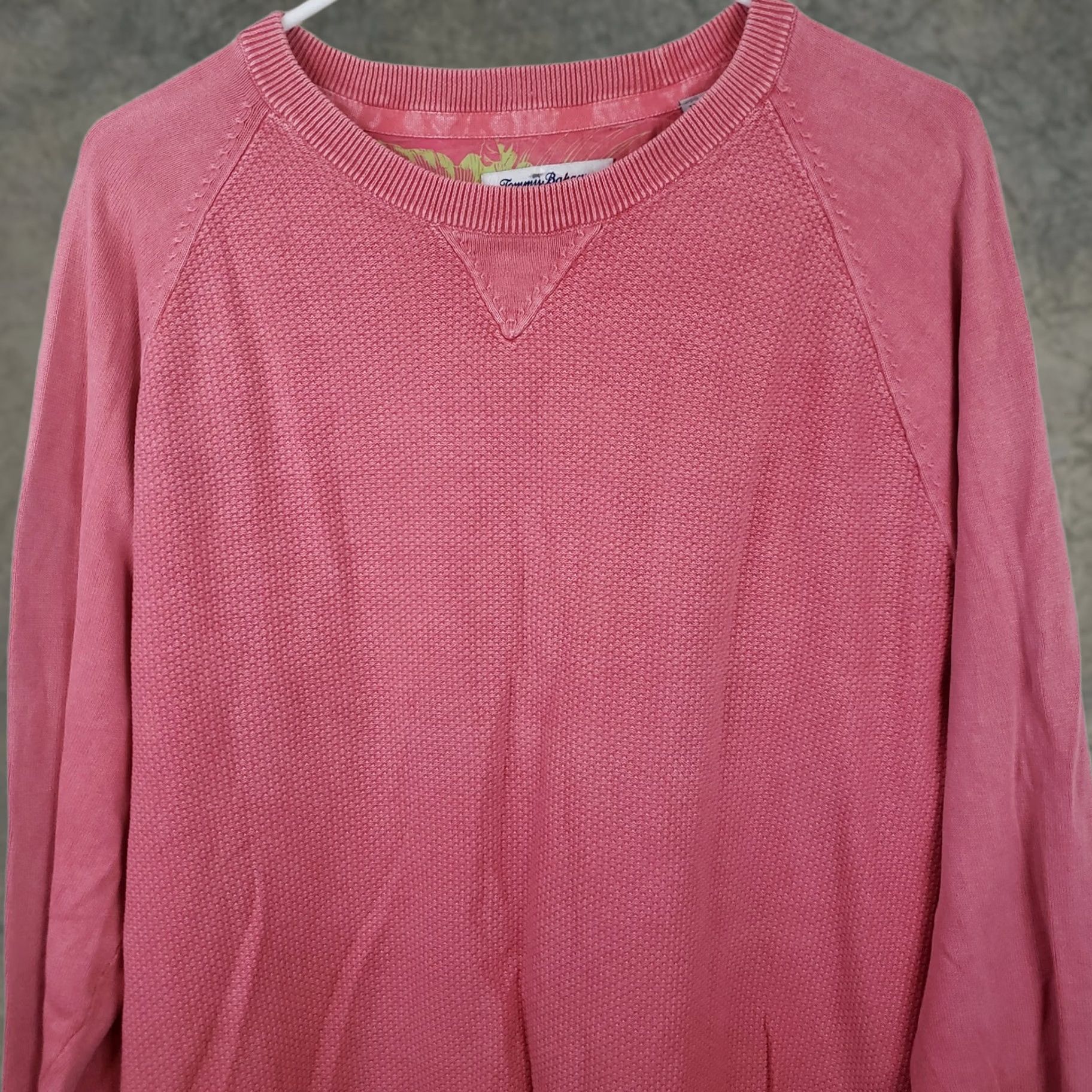 Tommy Bahama Tommy Bahama Sweatshirt Men's XL Pink Long Sleeve Pullover Crew Neck Knit Cotton Regular Size US XL / EU 56 / 4 - 1 Thumbnail