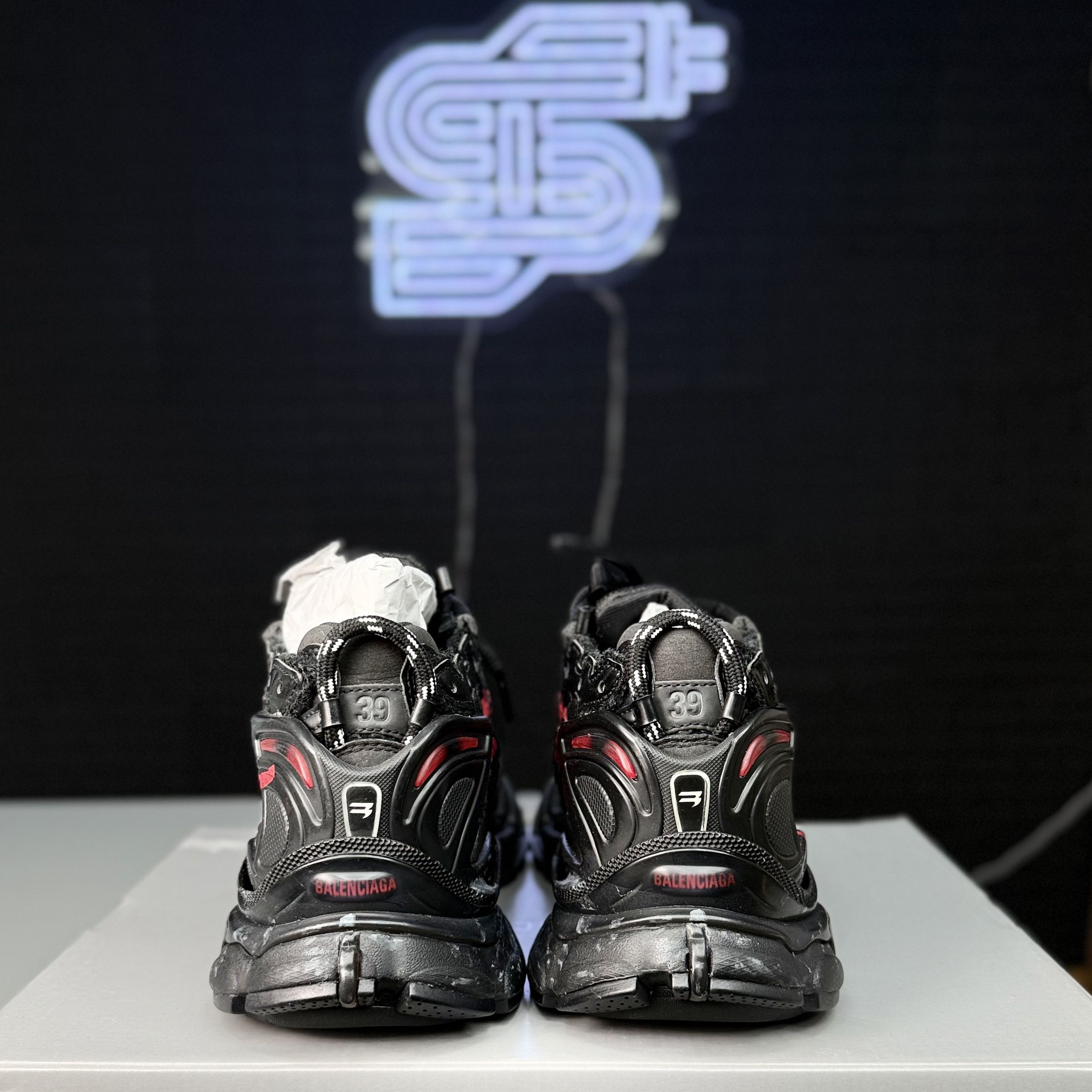 Balenciaga Balenciaga Runner Black Graffiti Size US 6 / EU 39 - 6 Thumbnail