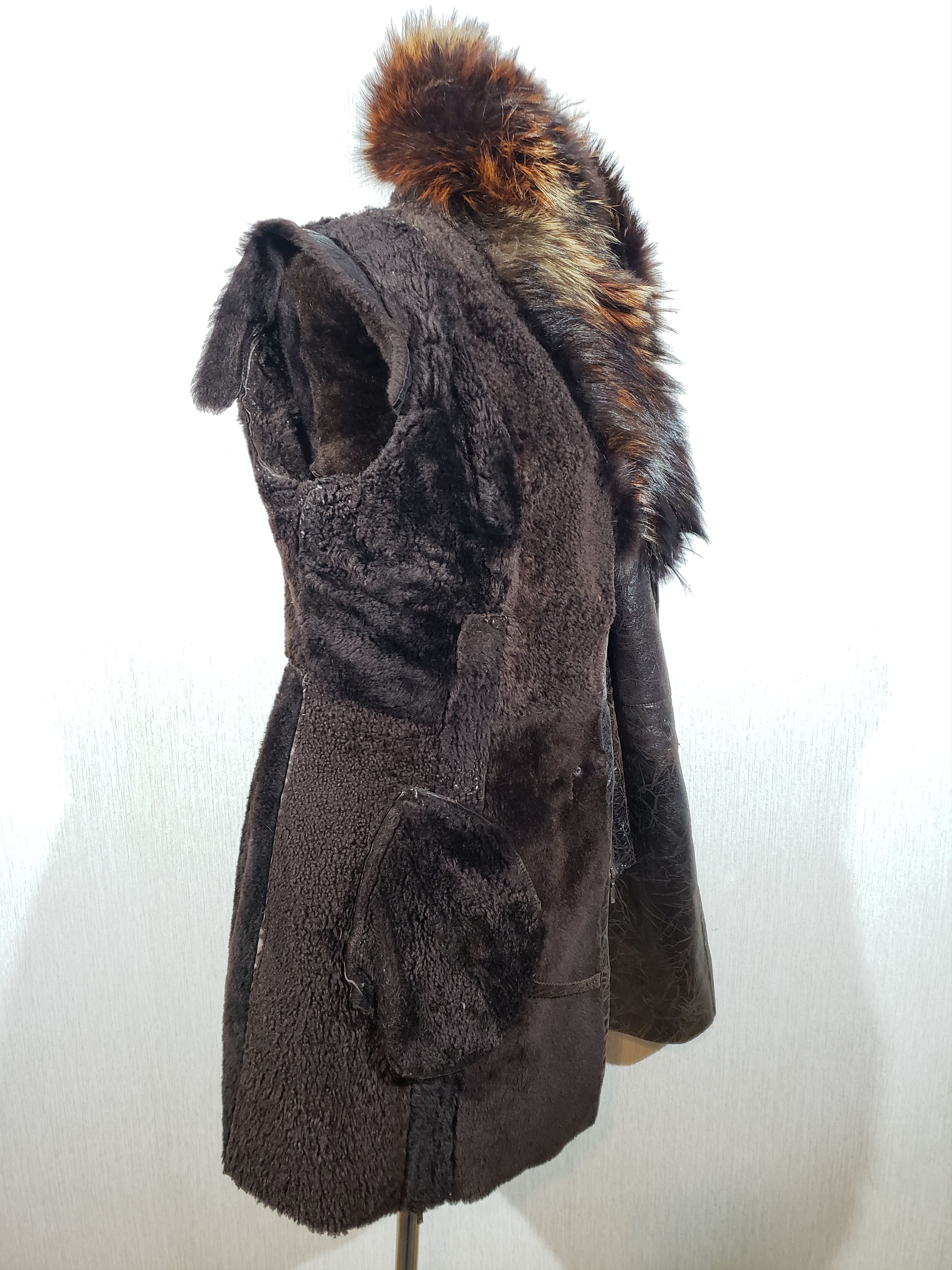 Other Stylish brown sheepskin coat with a warm fluffy collar. Size XL / US 12-14 / IT 48-50 - 8 Thumbnail