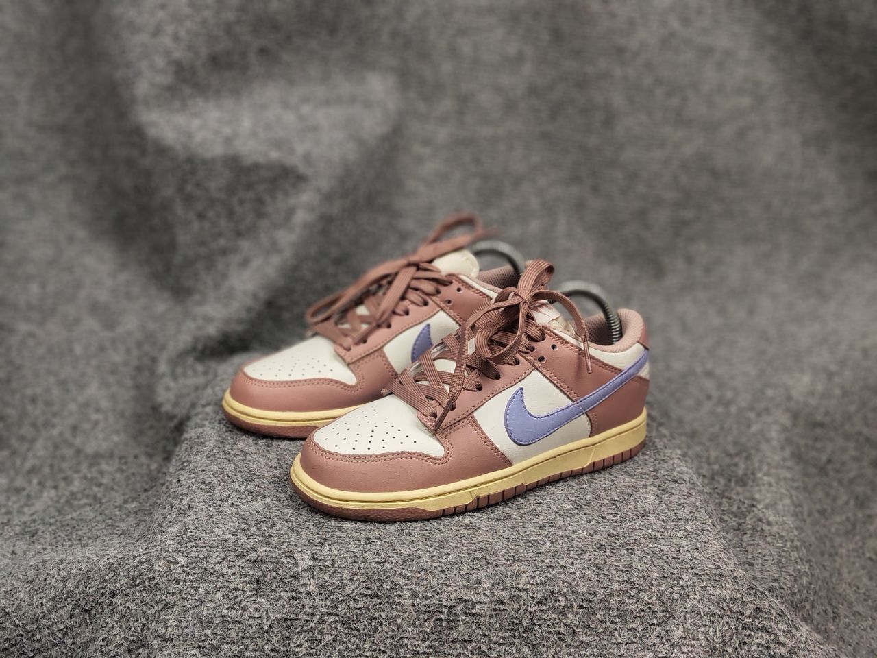 Nike Nike Dunk Low Pink Oxford Purple White Sneaker Vintage Style Size US 5.5 / IT 35.5 - 11 Thumbnail