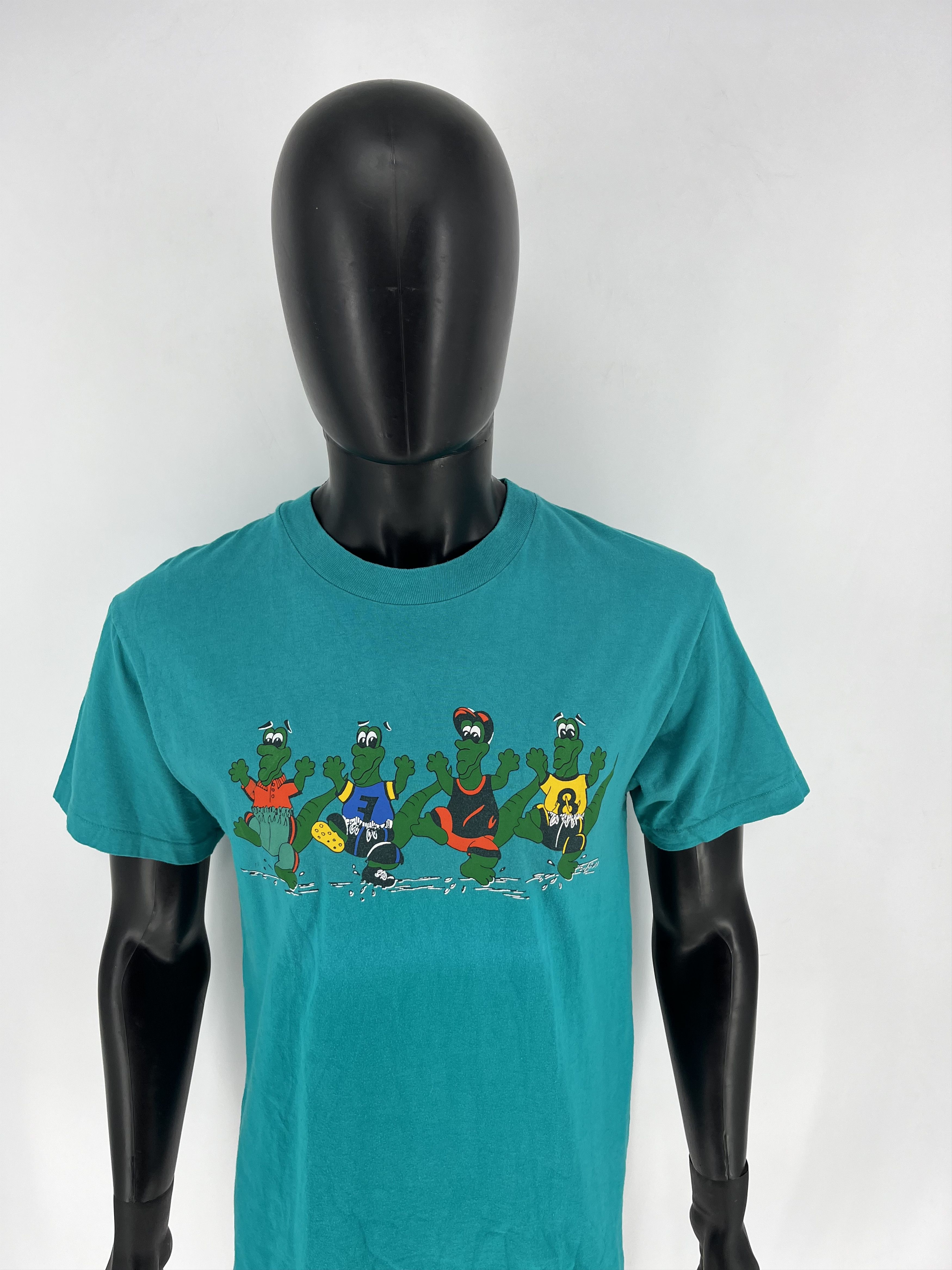 Vintage Vintage Croc T Shirt Mens 90s 80s Art Museum Made in USA Size US M / EU 48-50 / 2 - 6 Thumbnail