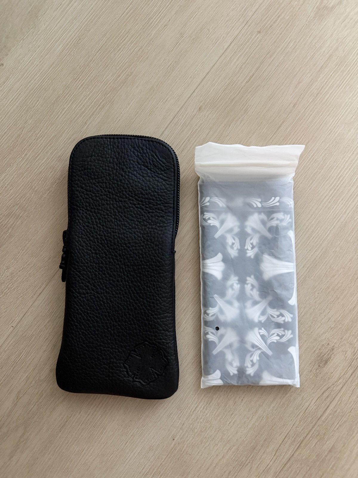 Chrome Hearts Chrome Hearts Sunglasses Case + Cloth Size ONE SIZE - 2 Thumbnail