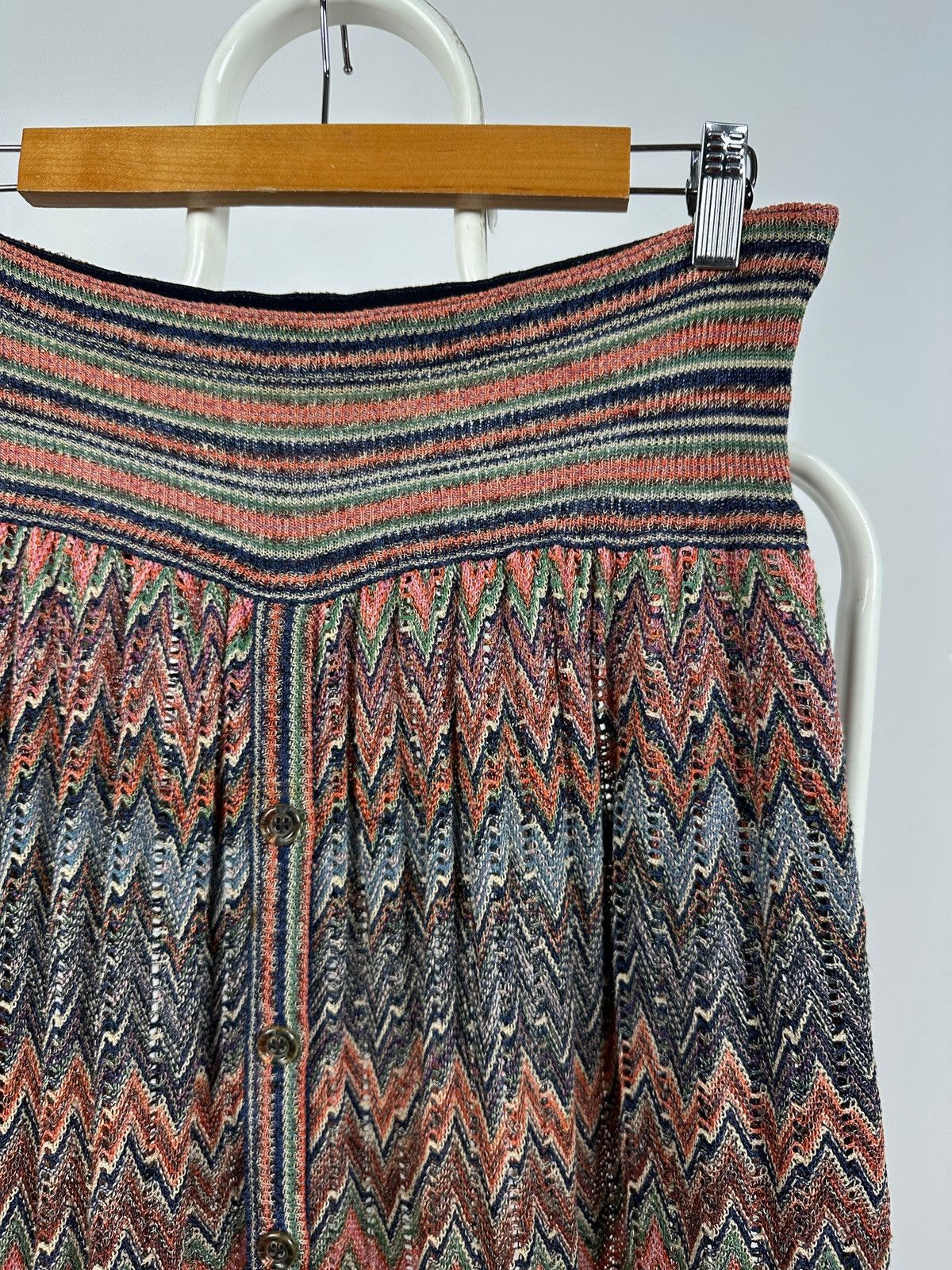 Missoni 90s Vintage Missoni Zigzag Crochet Knit A-Line Midi Skirt Size 28" / US 6 / IT 42 - 5 Thumbnail