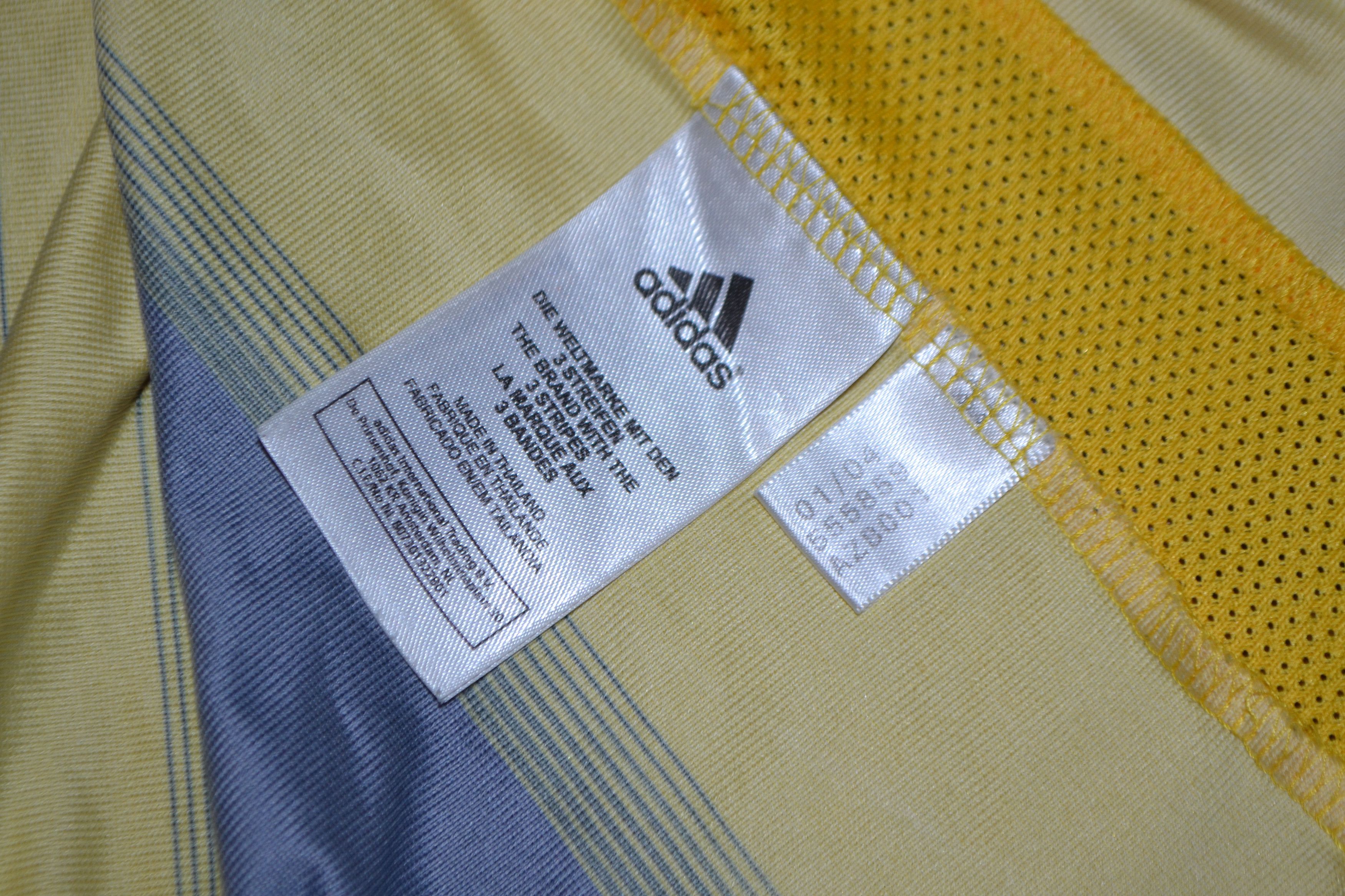 Adidas Vintage Adidas Template 2004 Soccer Jersey Shirt Trikot Size US M / EU 48-50 / 2 - 6 Thumbnail