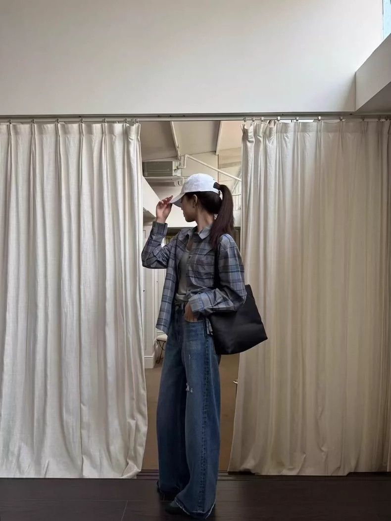 Acne Studios Acne Vintage Long Denim Jeans Size 26- DMC Size US 26 / EU 42 - 1 Thumbnail