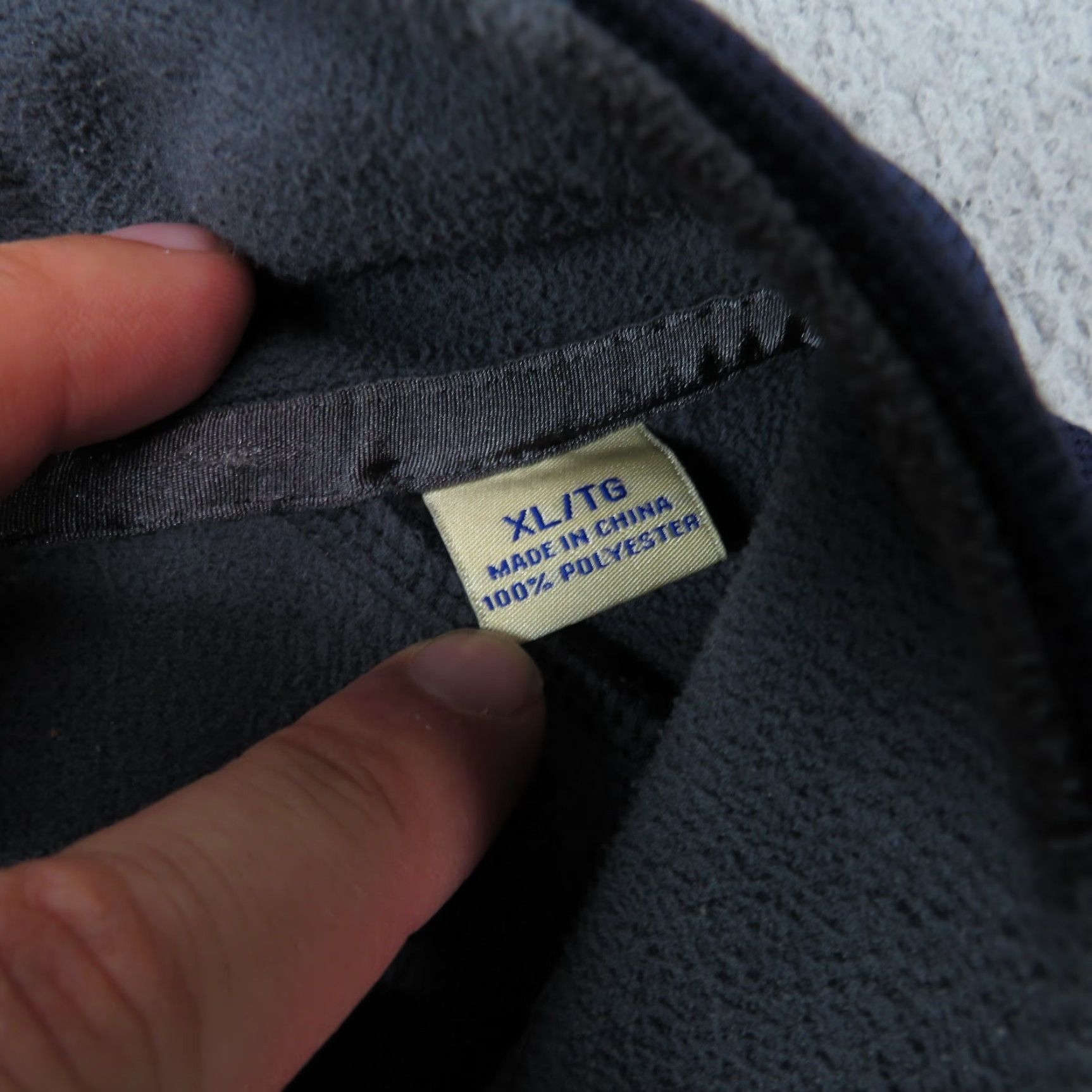 Tommy Bahama VINTAGE Tommy Bahama Sweater Mens XL Black Navy Paradise Tech Full Zip Fleece Jacket Size US XL / EU 56 / 4 - 5 Thumbnail