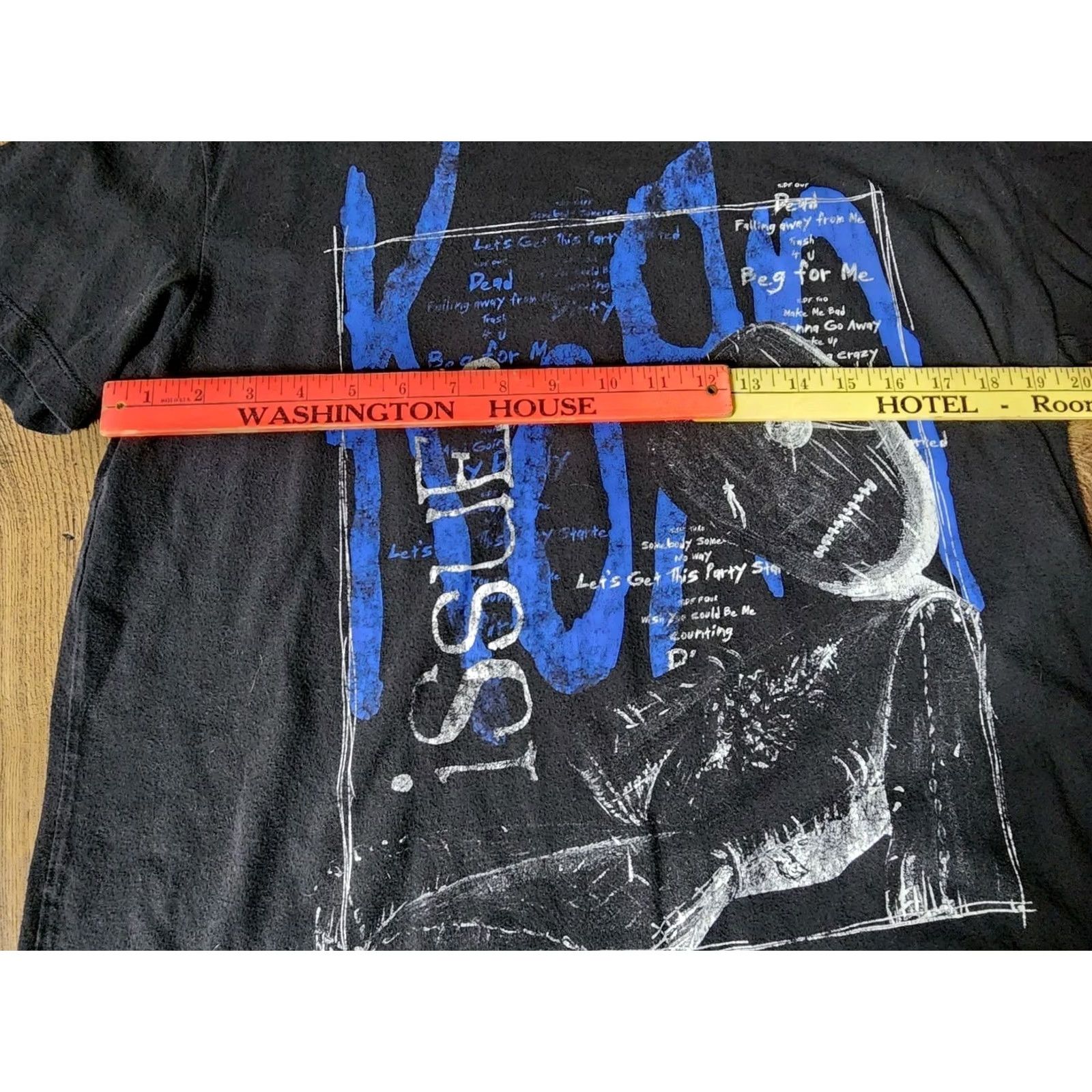 Vintage Pacific Korn Metal Band Tee Shirt M Adults Black Short Sleeve Crew Neck 90s Music Korn Vintage N/A Size US M / EU 48-50 / 2 - 3 Thumbnail