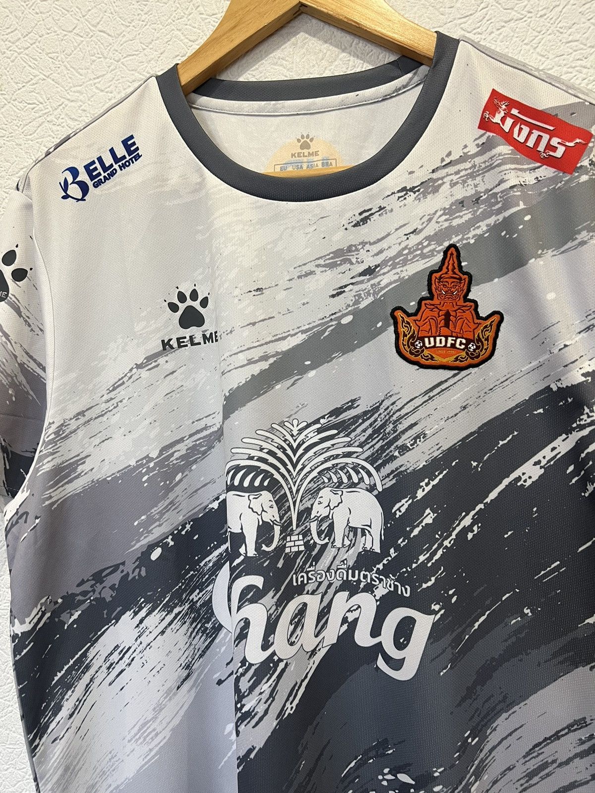 Other Thailand Kelme Udon Thani 2021/2022 Away Kit Soccer Jersey Size US L / EU 52-54 / 3 - 2 Thumbnail