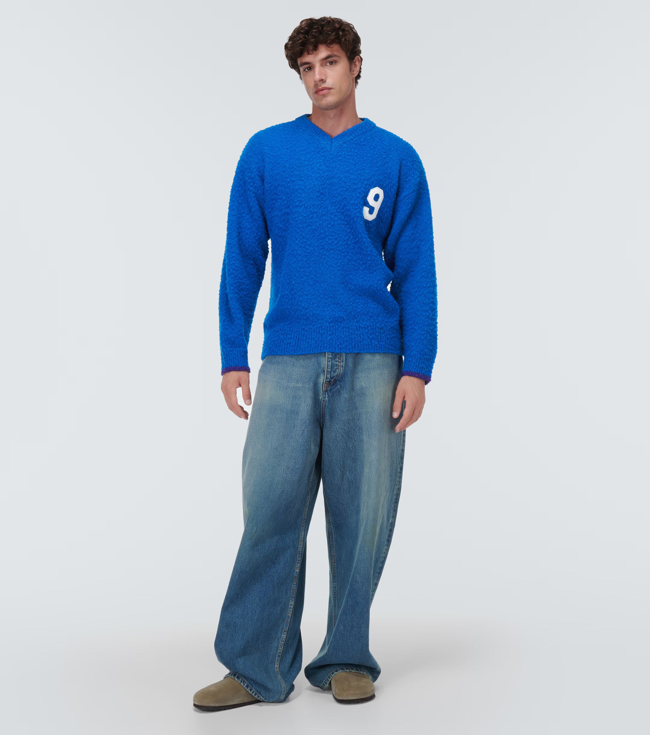 o1y0125 V-Neck Sweater in Blue