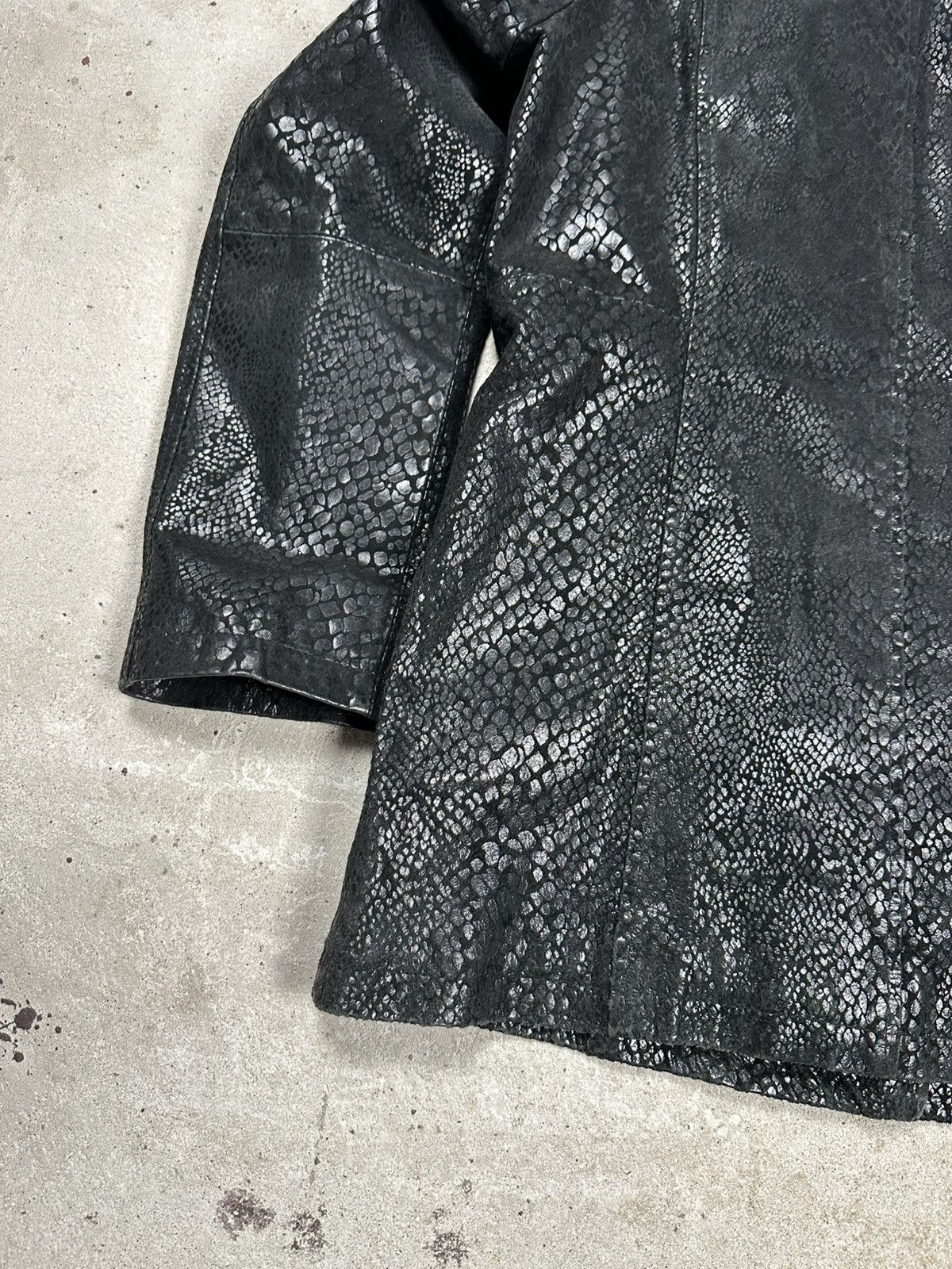 Japanese Brand Vintage Y2K Black Genuine Leather Crocodile Snakeskin Coat Size XL / US 12-14 / IT 48-50 - 10 Thumbnail