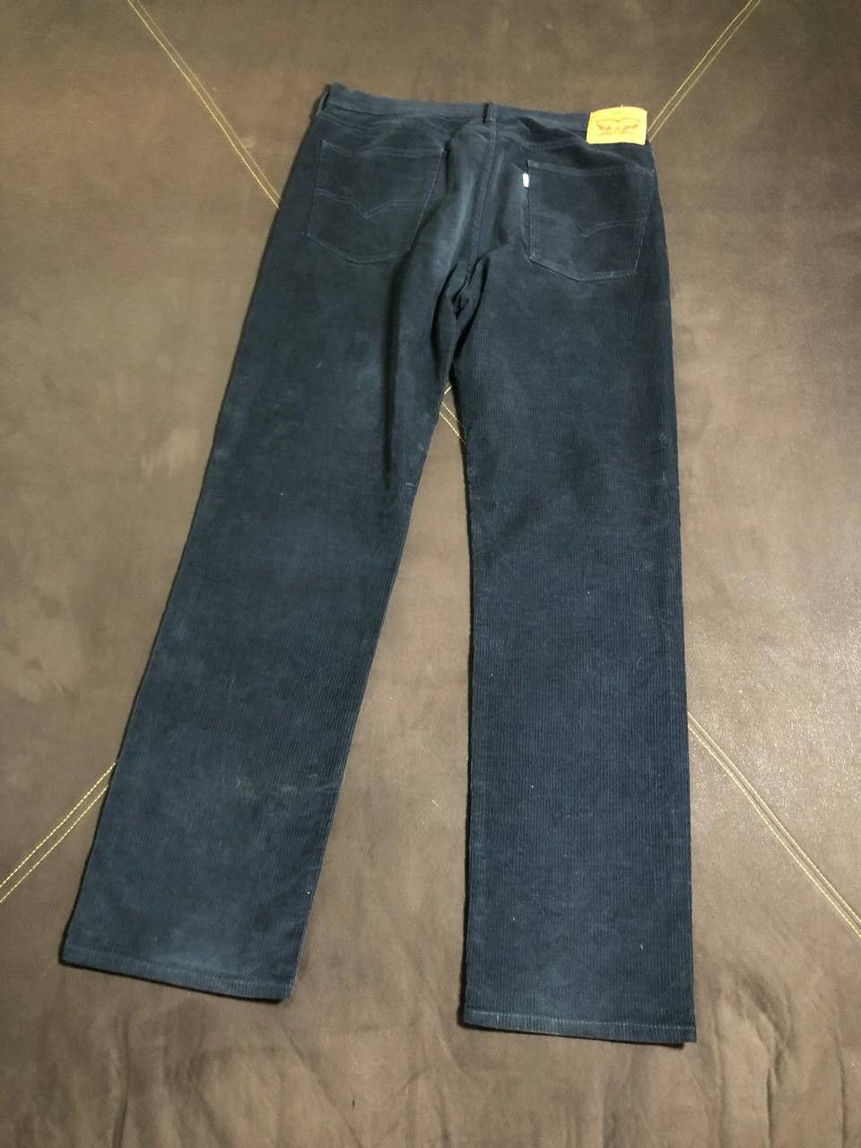 Levi's Vintage Levis 514 Corduroy Trousers Boot Cut Wide Leg pants Size US 36 / EU 52 - 13 Thumbnail