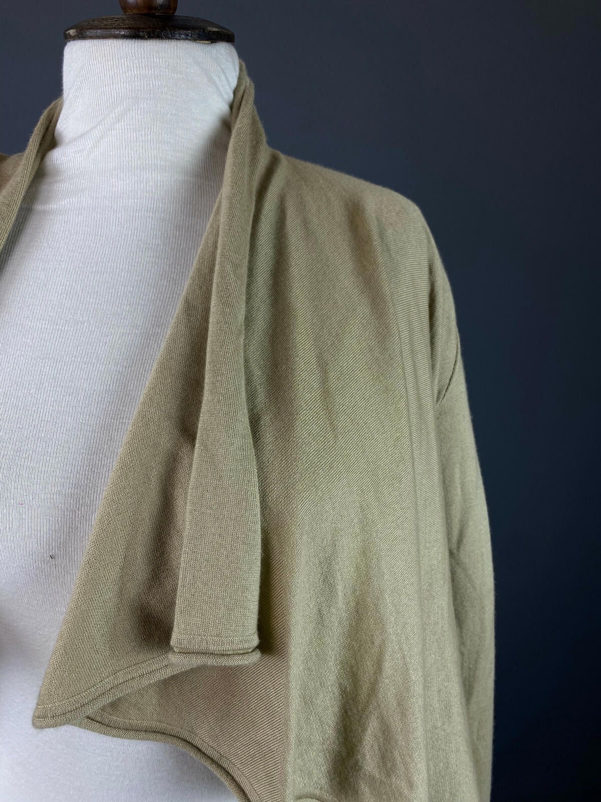 Ralph Lauren Black Label Ladies Ralph Lauren Black Label Beige Cape Size M Size M / US 6-8 / IT 42-44 - 2 Thumbnail