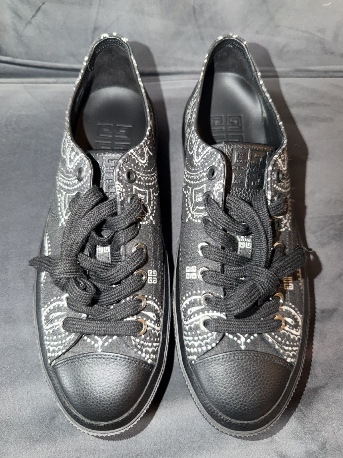 Givenchy Givenchy City Low-Top In 4G ‘Bandana Black White’ Size 41.5 Size US 8.5 / EU 41-42 - 3 Thumbnail