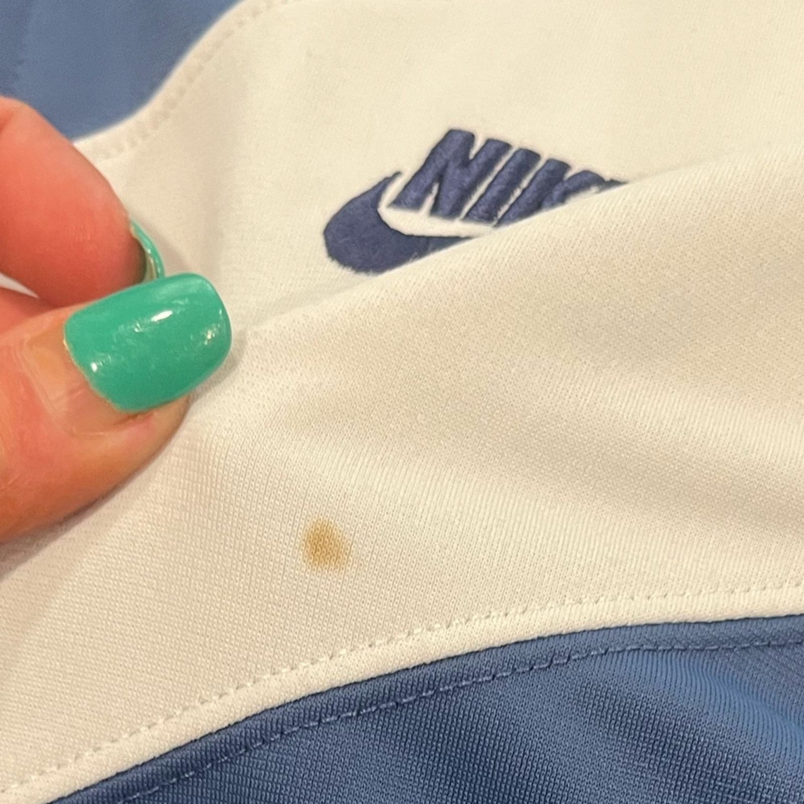 Nike Nike Cropped Track Jacket Heritage Logo Zip Up Size L Size US L / EU 52-54 / 3 - 3 Thumbnail