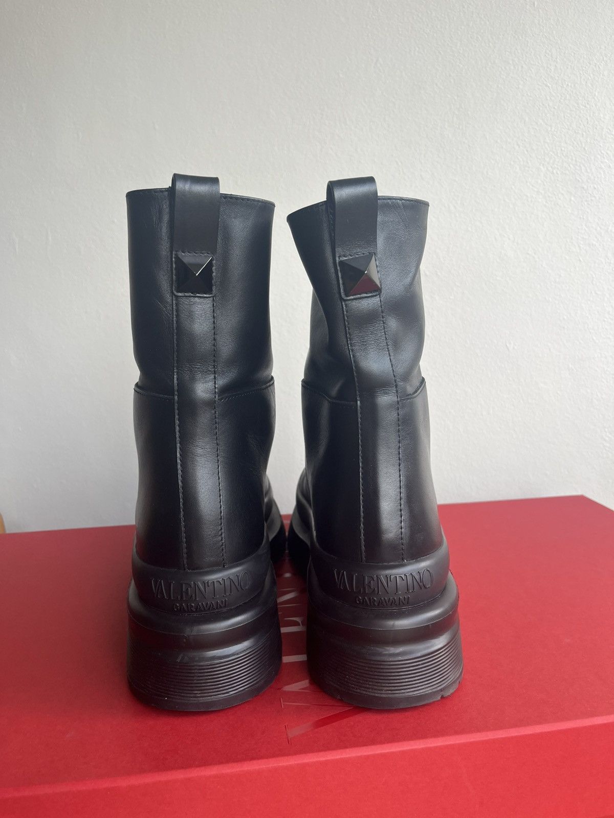 Valentino Valentino Garavani Rockstud Chelsea Boots Size US 11 / EU 44 - 2 Thumbnail