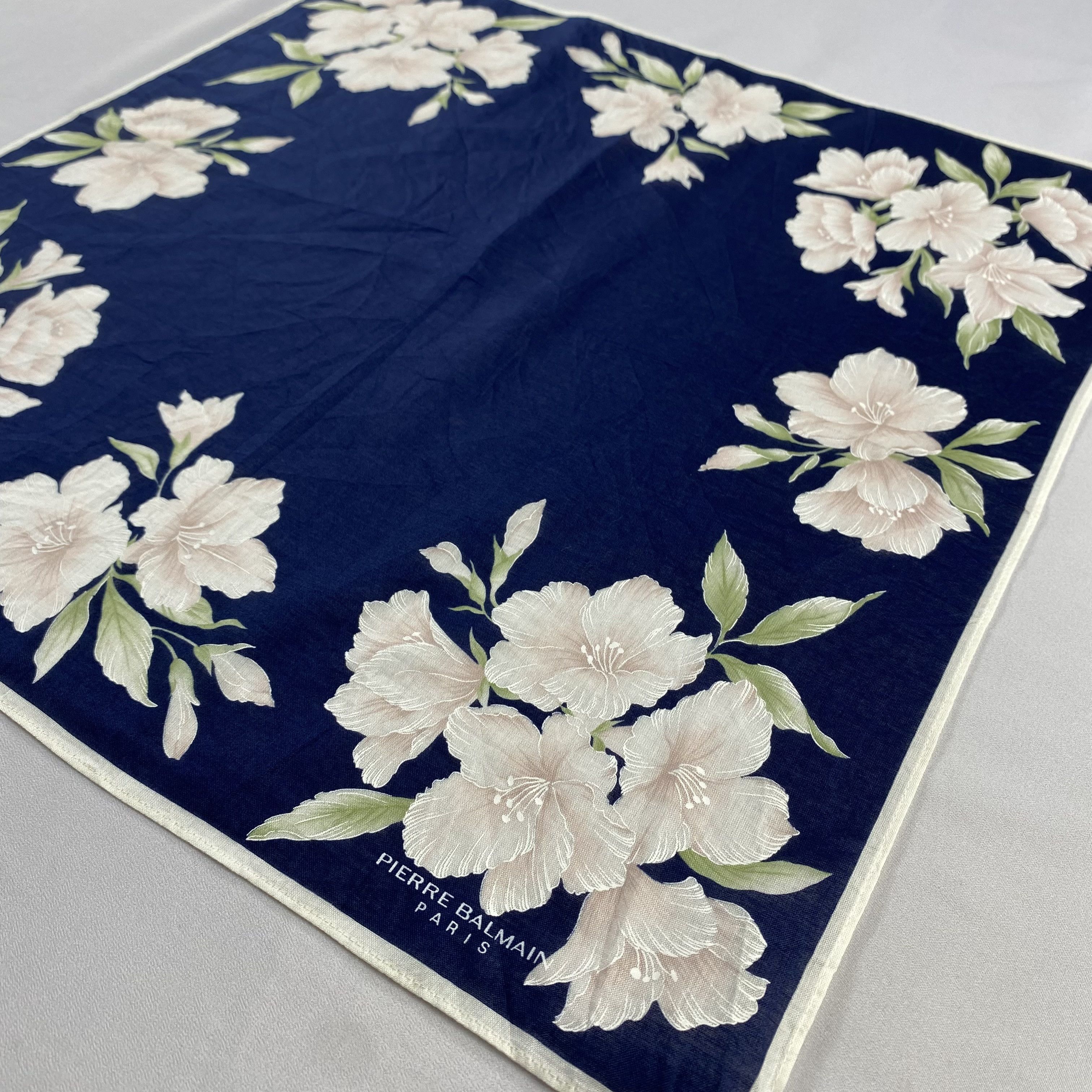 Pierre Balmain × Vintage Pierre Balmain Bandana/ Handkerchief / Neckerchief-P1596 Size ONE SIZE - 2 Thumbnail