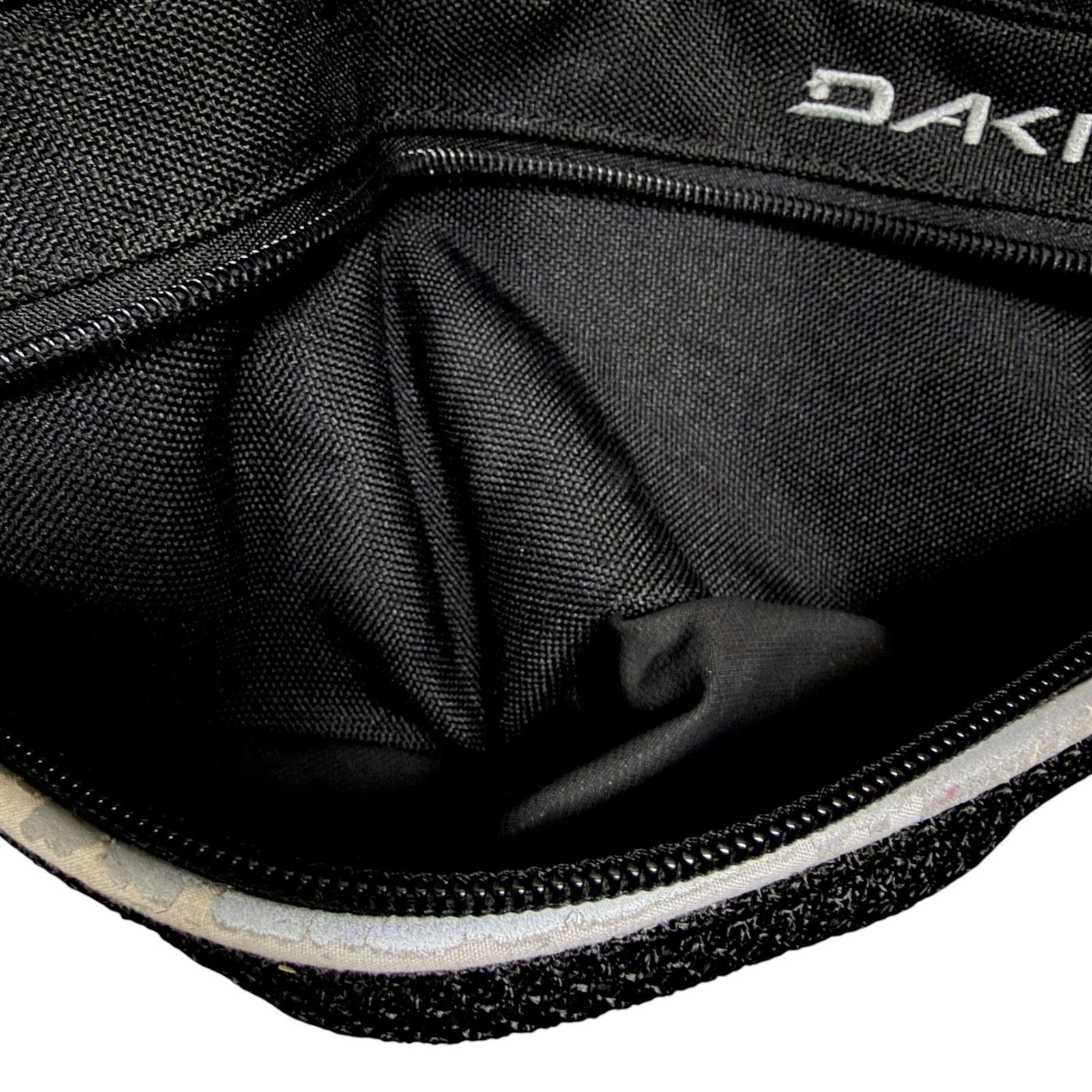 Dakine Dakine Black Hip Pack Waist Fanny Belt Travel Bag Zip Pocket Size ONE SIZE - 8 Thumbnail