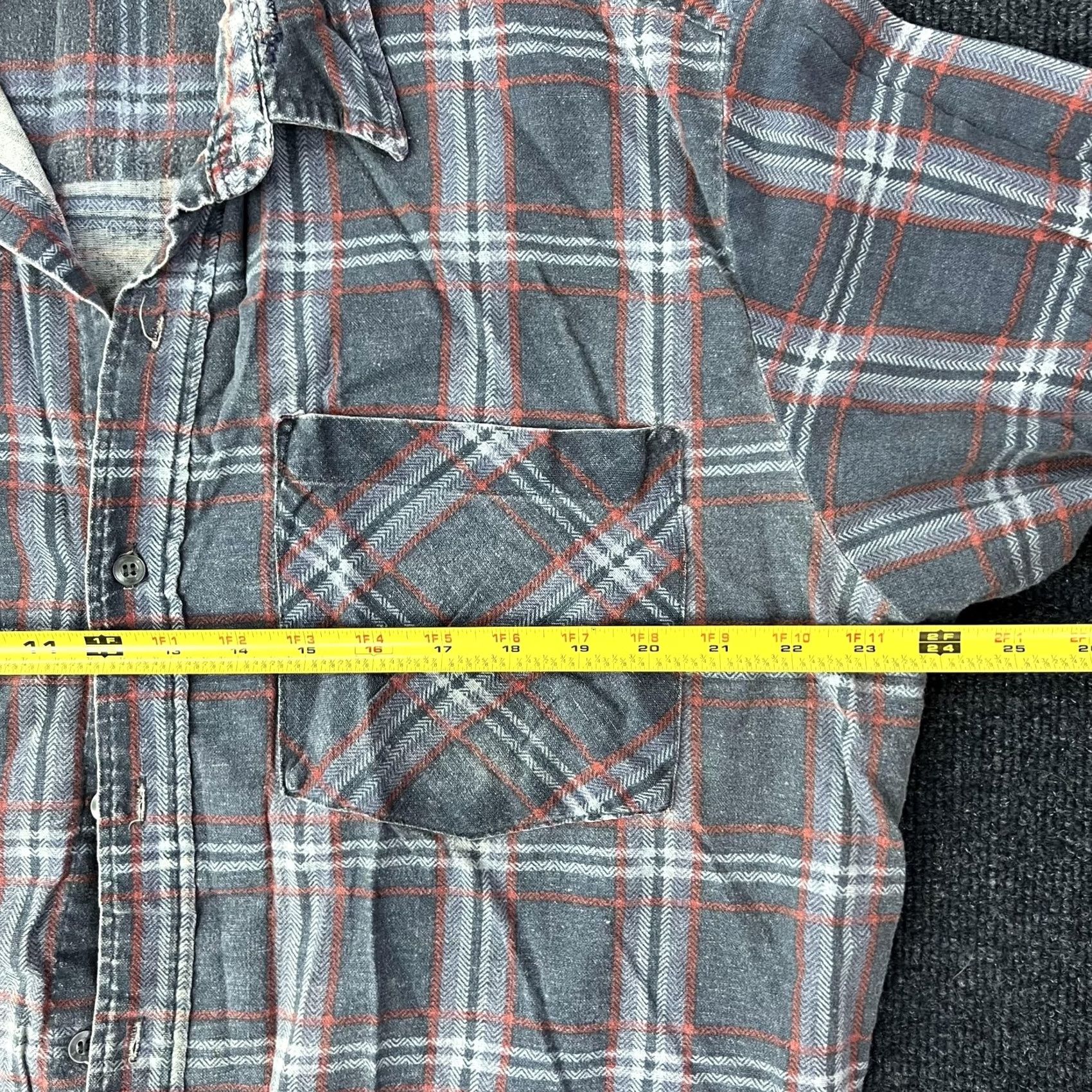 Vintage VINTAGE Haband's Ice House Flannels Shirt Mens LT Gray Plaid Button Long Sleeve Size US L / EU 52-54 / 3 - 7 Thumbnail