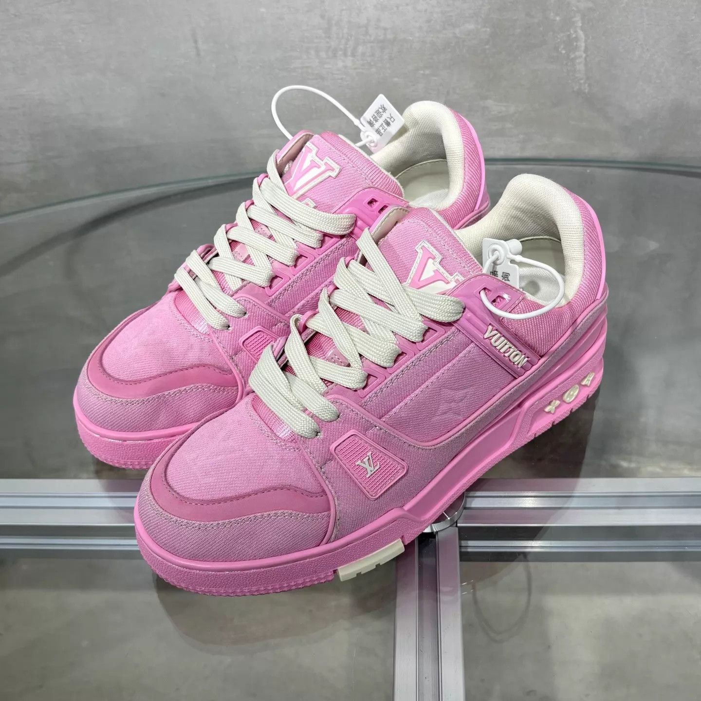Louis Vuitton LV Trainer Pink Denim UK3.5 EU37.5 Size US 7 / IT 37 - 2 Thumbnail