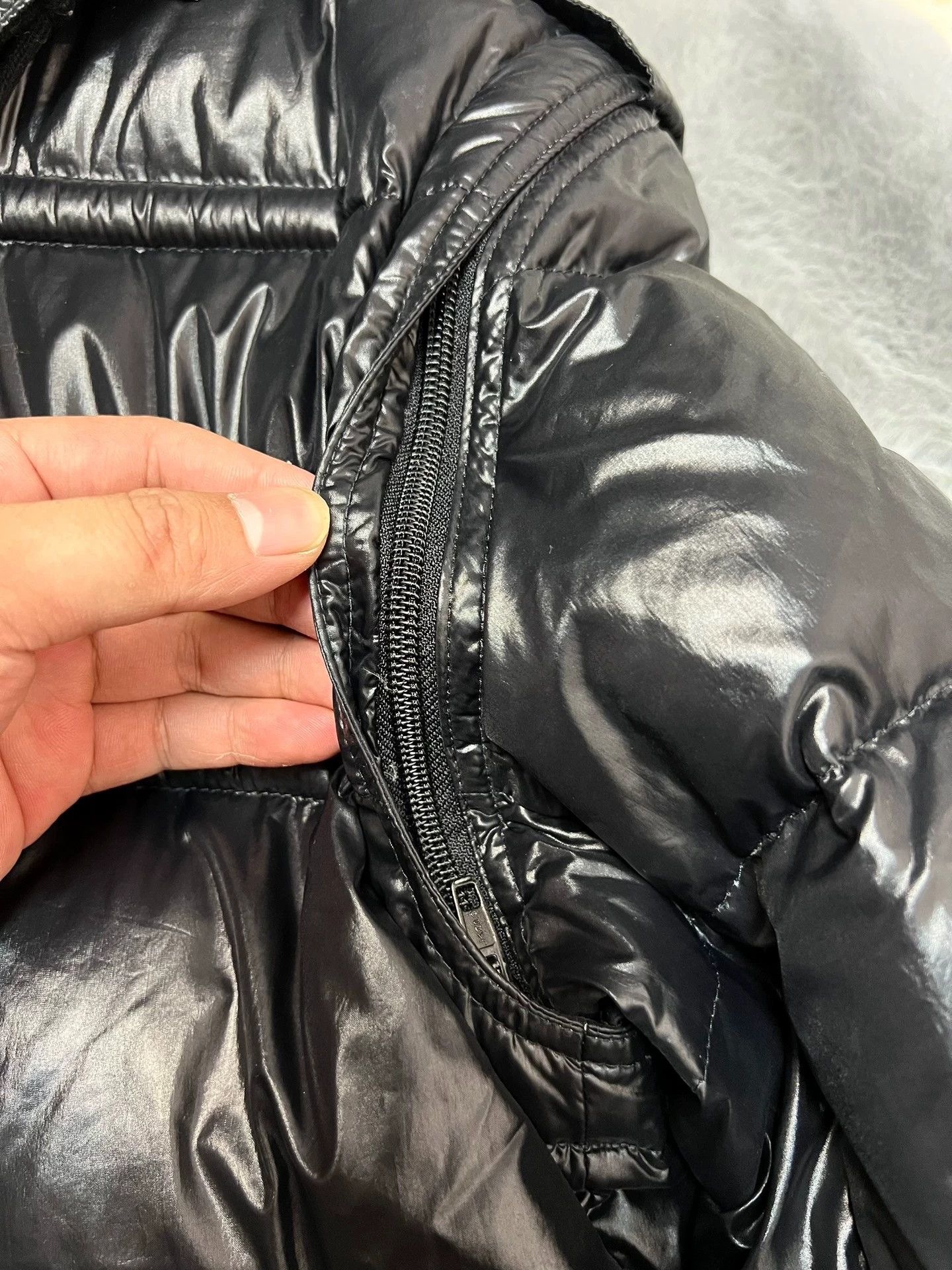 Dior black hooded goose down jacket Size US M / EU 48-50 / 2 - 4 Thumbnail