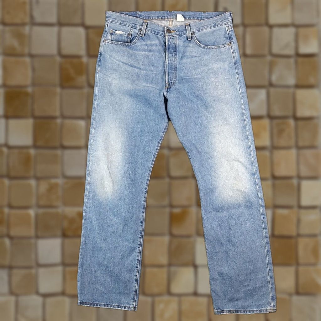 Levi's VINTAGE Levi's 501 Jeans Men Size 38x32 Straight Leg Denim Blue 90s Y2K Classic Size US 38 / EU 54 - 1 Thumbnail