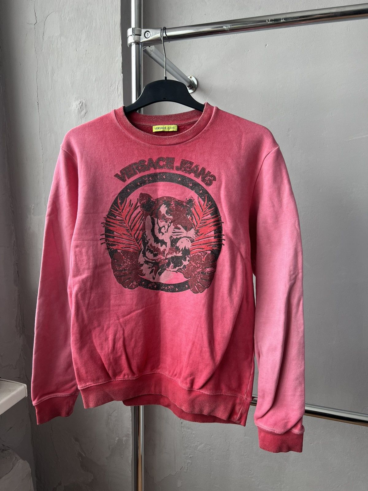 Versace Jeans Couture Versace Jeans MENS PINK BIG LOGO FADED SWEATSHIRT SIZE M Size US M / EU 48-50 / 2 - 4 Thumbnail