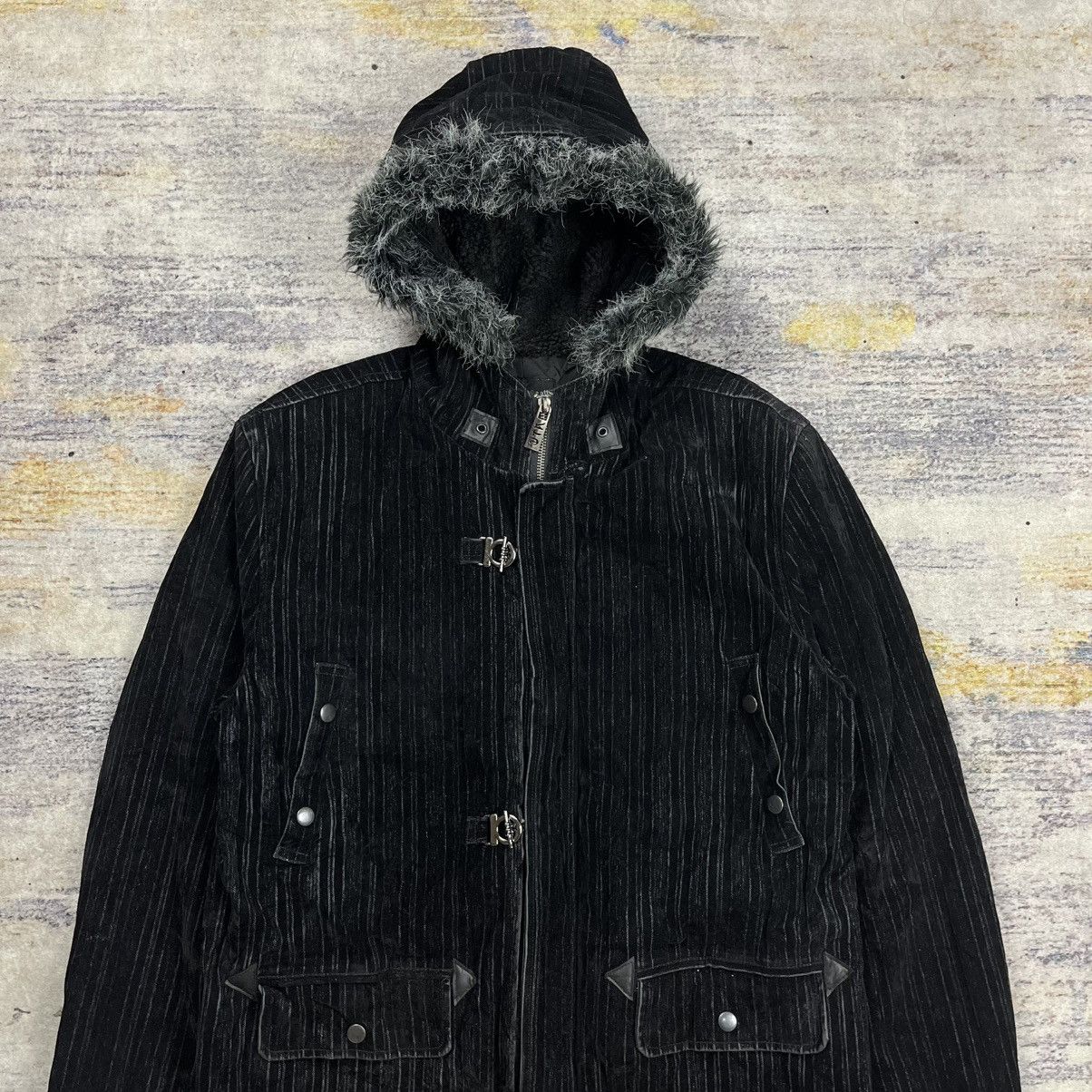 In The Attic In the attic trim fur parka bondage parka jacket vkei style Size US L / EU 52-54 / 3 - 3 Thumbnail